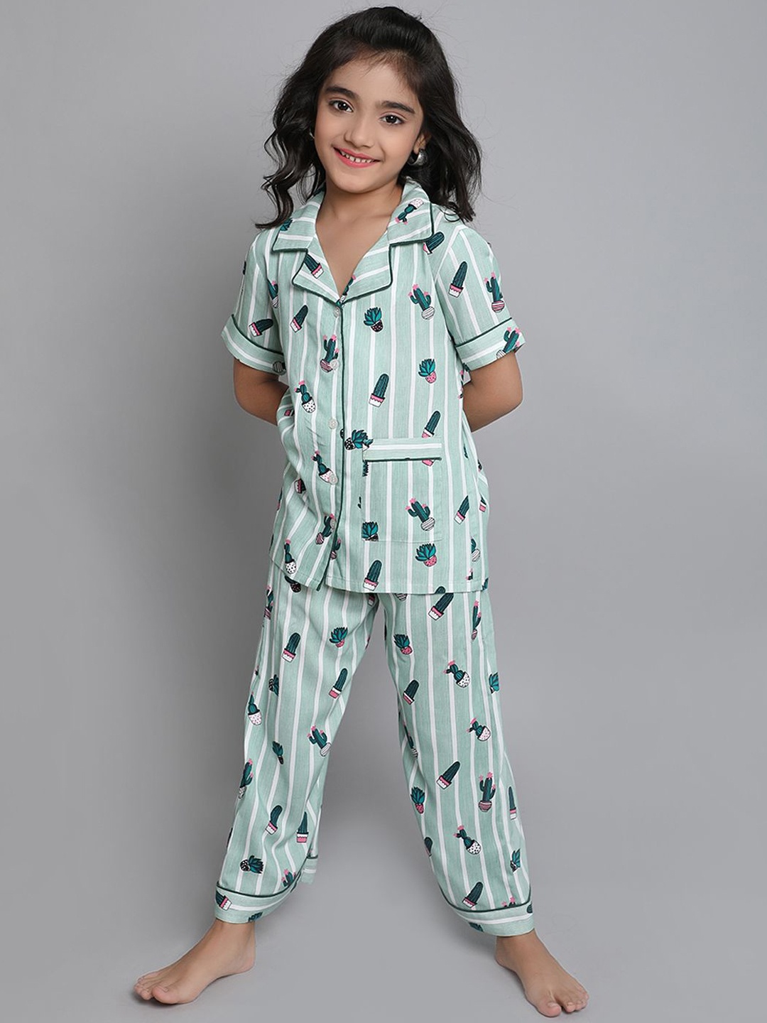BAESD Girls Conversational Printed Lapel Collar Pure Cotton Casual Night suit, Green
BAESD Girls Conversational Printed Lapel Collar Pure Cotton Casual Night suit, Green