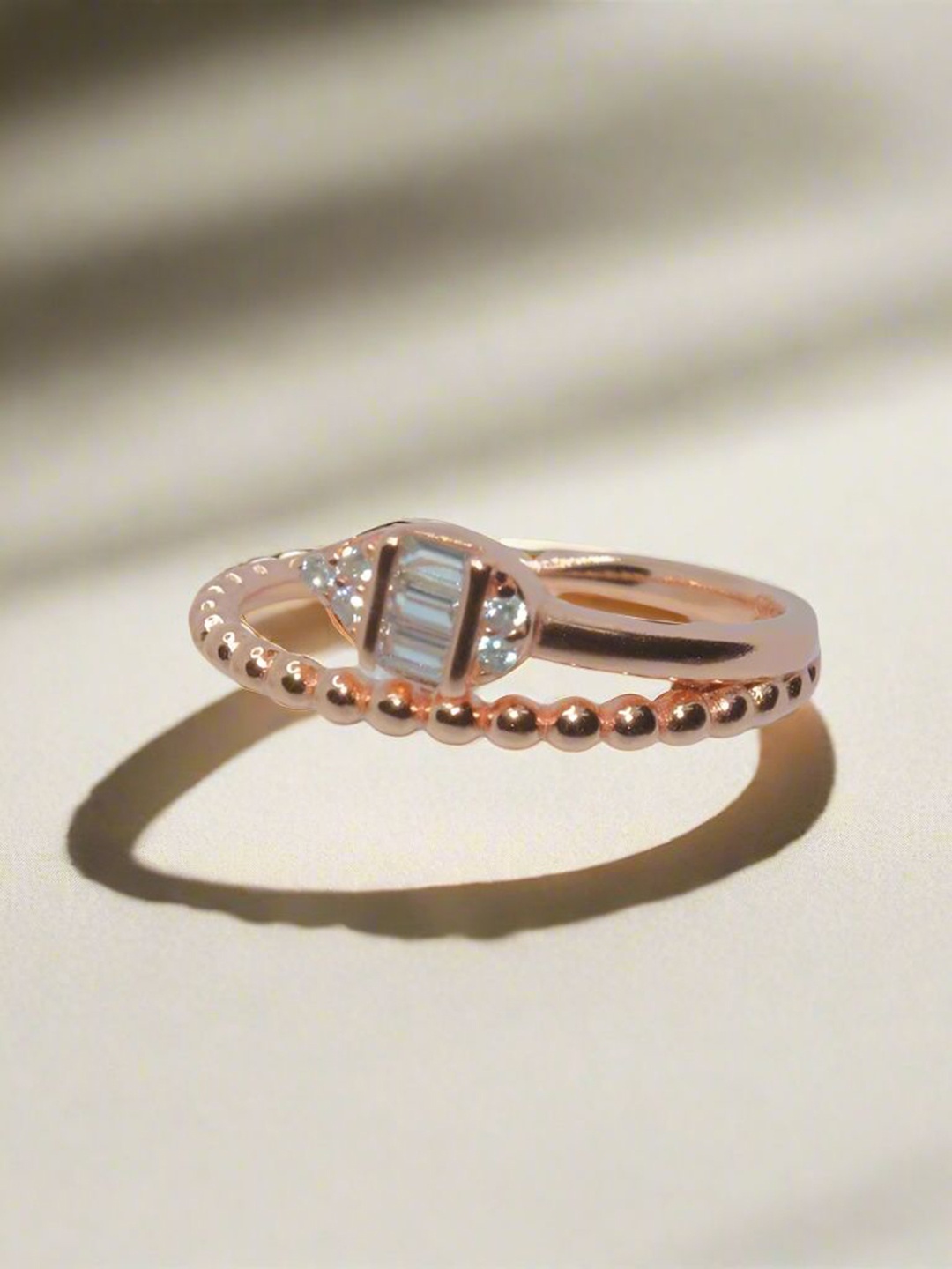 Luxevogue Sterling Silver Rose Gold-Plated Cubic Zirconia Ethereal Serpent Finger Ring
Luxevogue Sterling Silver Rose Gold-Plated Cubic Zirconia Ethereal Serpent Finger Ring
