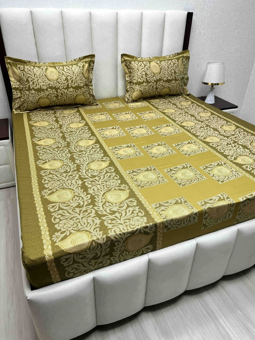 Pure Decor Velar Sib Green Floral Printed Pure Cotton 400TC King Bedsheet Set 2.74 x 2.74m
Pure Decor Velar Sib Green Floral Printed Pure Cotton 400TC King Bedsheet Set 2.74 x 2.74m