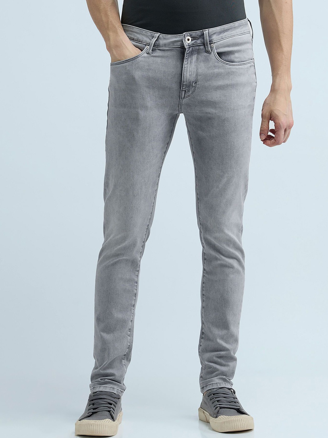 Flying Machine Men Jackson Skinny Fit Low-Rise Heavy Fade Stretchable Jeans, Grey
Flying Machine Men Jackson Skinny Fit Low-Rise Heavy Fade Stretchable Jeans, Grey