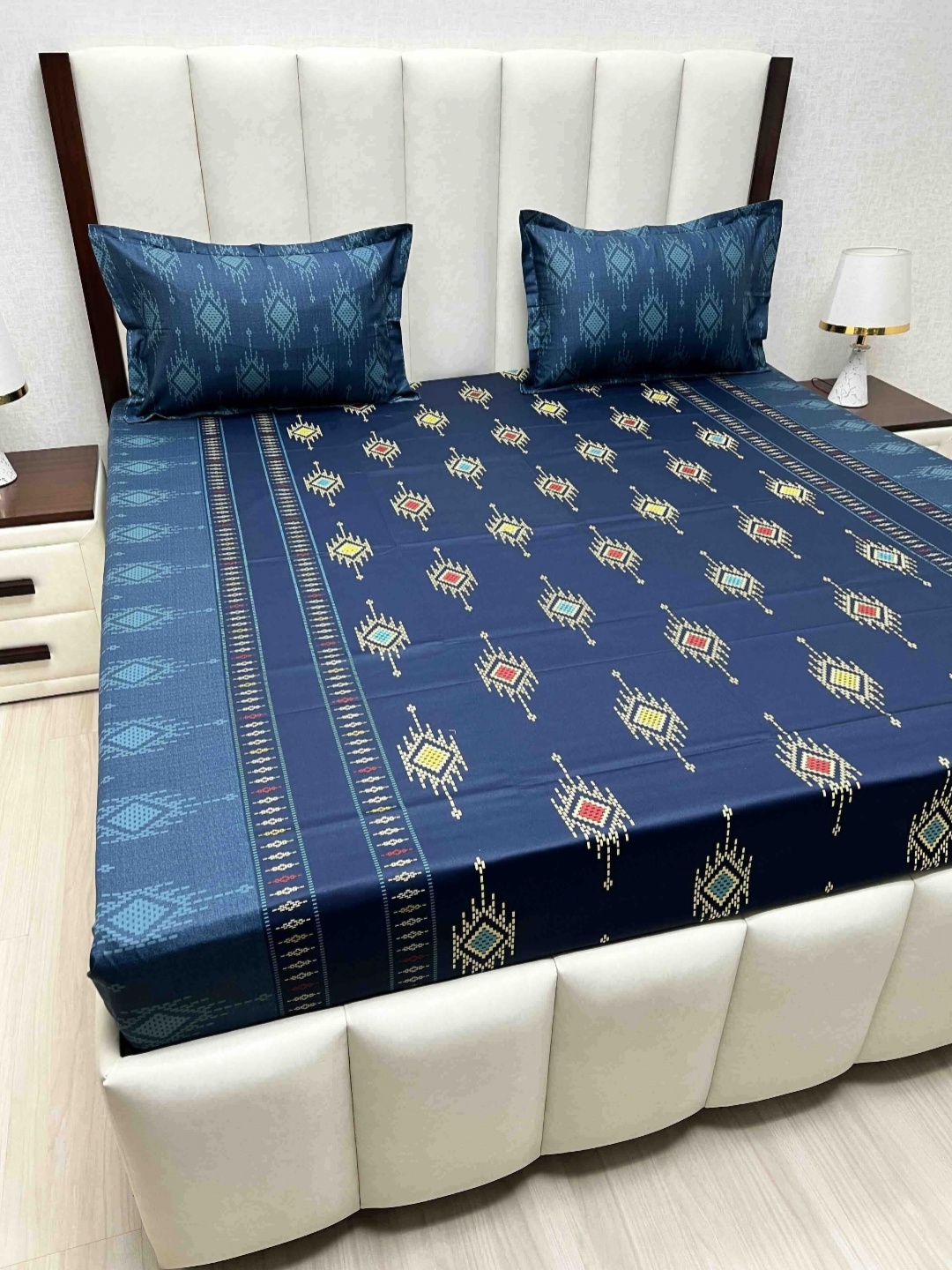 Pure Decor Velar Sib Purple Geometric Printed Cotton 350TC King Bedsheet Set 2.74 x 2.74m, Blue
Pure Decor Velar Sib Purple Geometric Printed Cotton 350TC King Bedsheet Set 2.74 x 2.74m, Blue