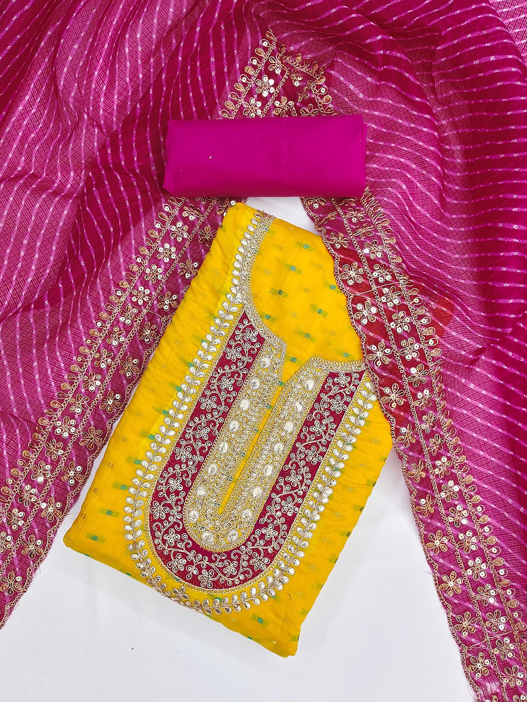 Panzora Floral Embroidered Sequinned Chanderi Silk Unstitched Dress Material, Yellow
Panzora Floral Embroidered Sequinned Chanderi Silk Unstitched Dress Material, Yellow