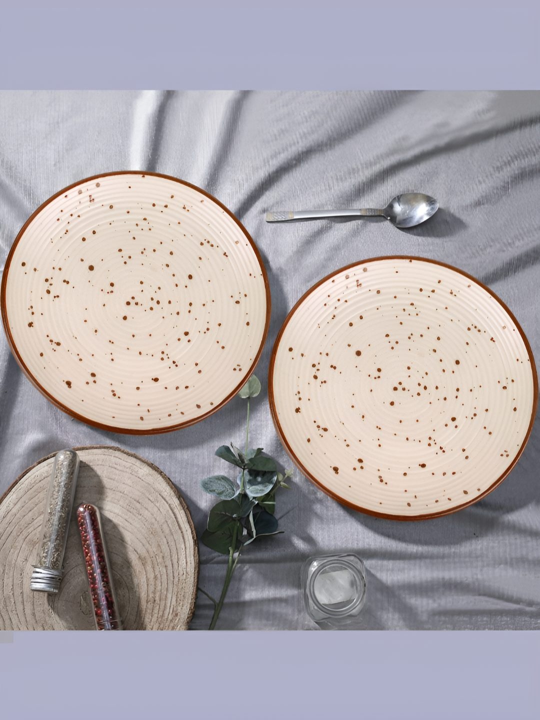 StyleMyWay Off White & Brown 2 Pieces Ceramic Dishwasher and Microwave Safe Quarter Plates
StyleMyWay Off White & Brown 2 Pieces Ceramic Dishwasher and Microwave Safe Quarter Plates