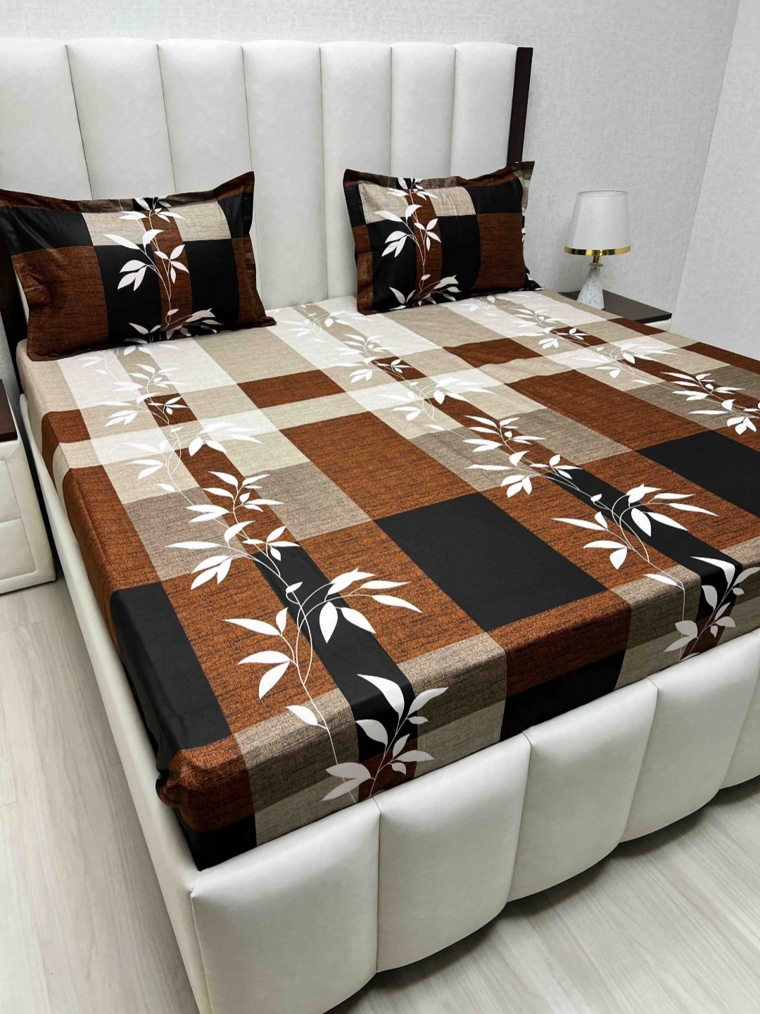 Pure Decor Velar Sib Brown Printed Pure Cotton 300 TC King Bedsheet Set 2.74 x 2.74 m
Pure Decor Velar Sib Brown Printed Pure Cotton 300 TC King Bedsheet Set 2.74 x 2.74 m