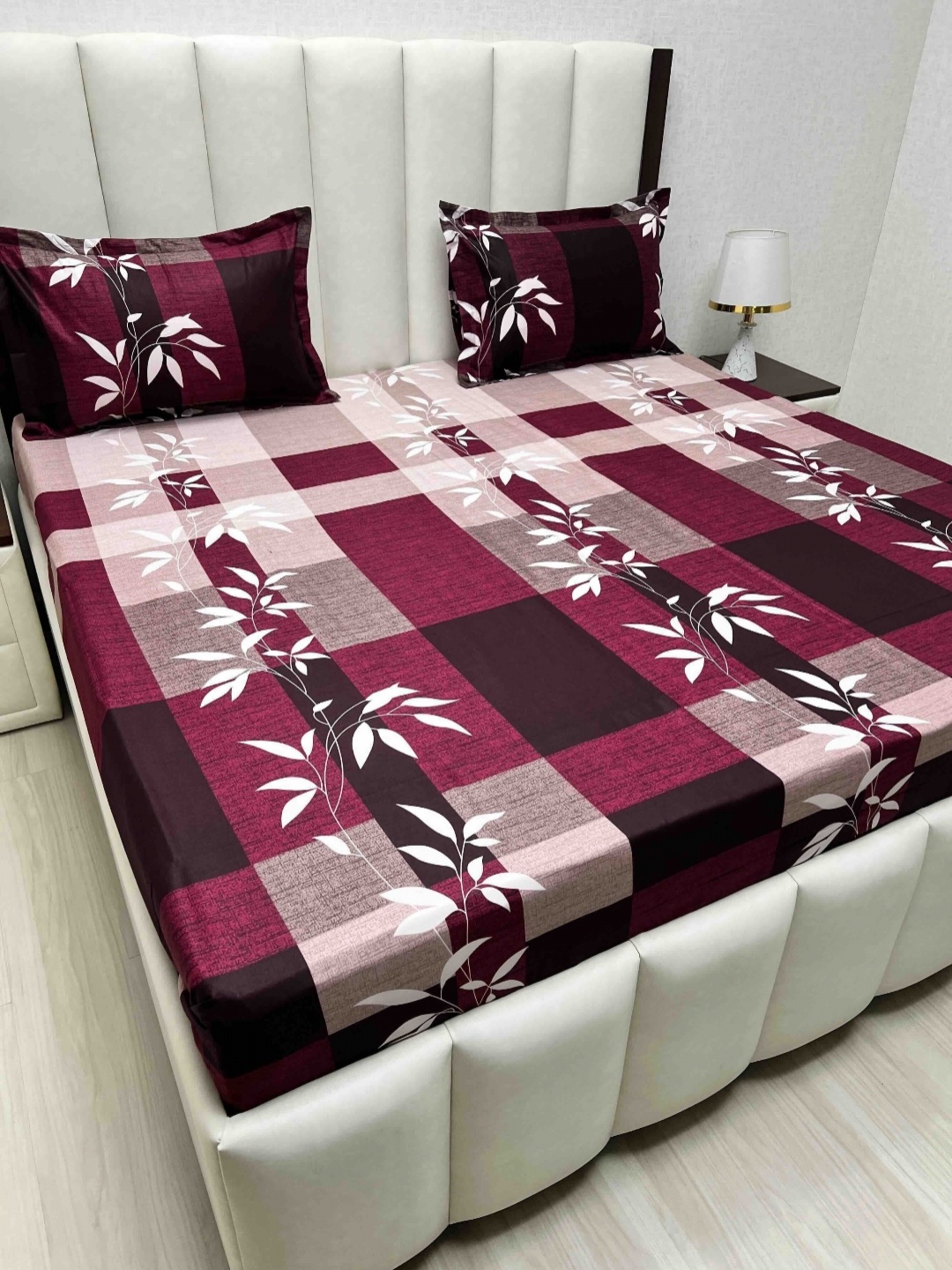 Pure Decor Velar Sib Purple Floral Printed Cotton 380 TC King Bedsheet Set 2.74 x 2.74 m
Pure Decor Velar Sib Purple Floral Printed Cotton 380 TC King Bedsheet Set 2.74 x 2.74 m