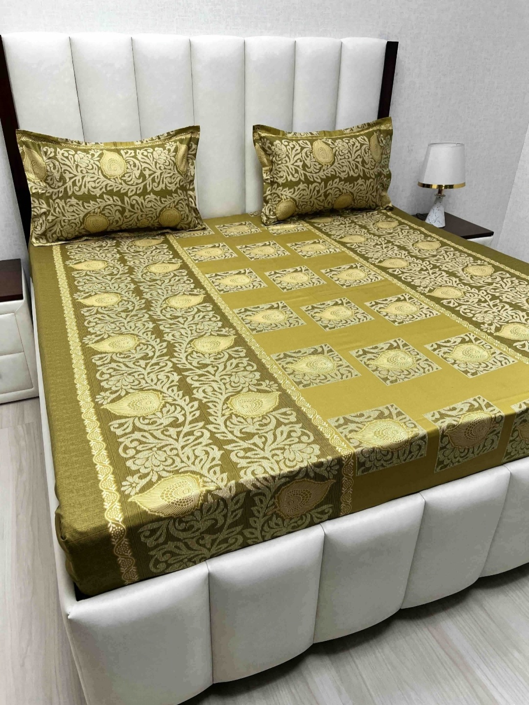 Pure Decor Velar Sib Green Printed Pure Cotton 260 TC King Bedsheet Set 2.74 x 2.74 m
Pure Decor Velar Sib Green Printed Pure Cotton 260 TC King Bedsheet Set 2.74 x 2.74 m