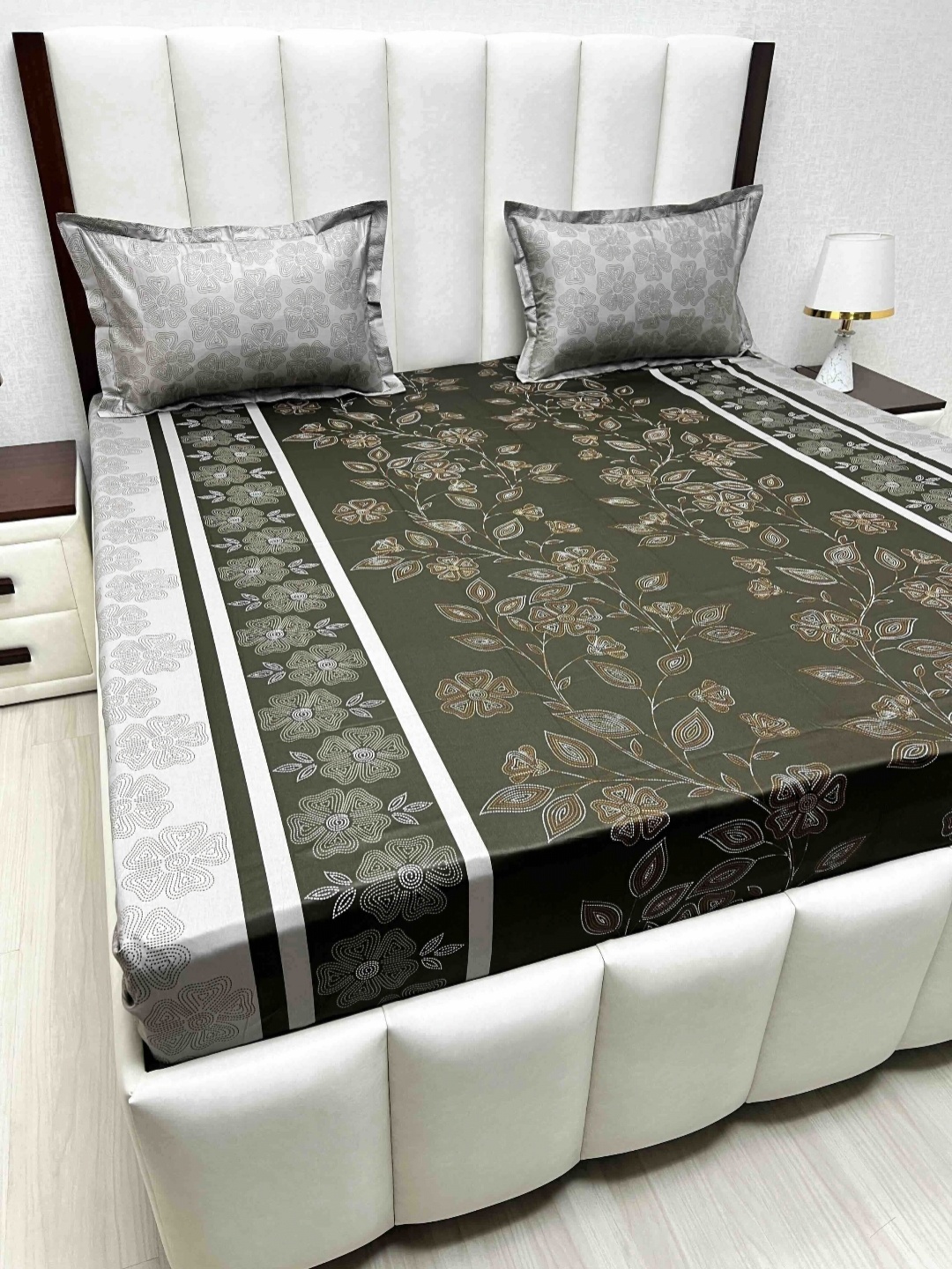 Pure Decor Velar Sib Brown Printed Pure Cotton 250 TC King Bedsheet Set 2.74 x 2.74 m
Pure Decor Velar Sib Brown Printed Pure Cotton 250 TC King Bedsheet Set 2.74 x 2.74 m