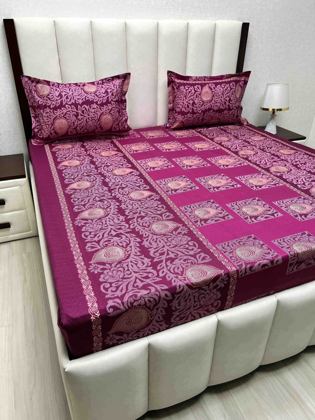 Pure Decor Velar sib Purple & White Ethnic Pure Cotton 250TC King Bedsheet Set-2.74mx2.74m
Pure Decor Velar sib Purple & White Ethnic Pure Cotton 250TC King Bedsheet Set-2.74mx2.74m