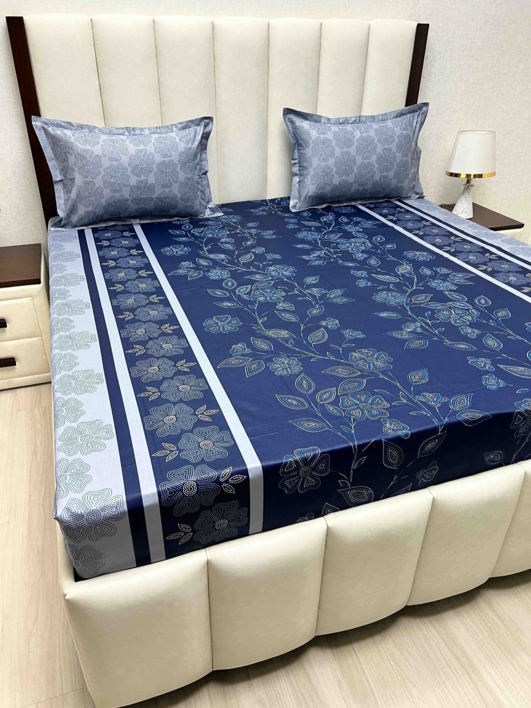 Pure Decor Velar Sib Blue & White Floral Pure Cotton 240 TC King Bedsheet Set-2.74mx2.74m
Pure Decor Velar Sib Blue & White Floral Pure Cotton 240 TC King Bedsheet Set-2.74mx2.74m