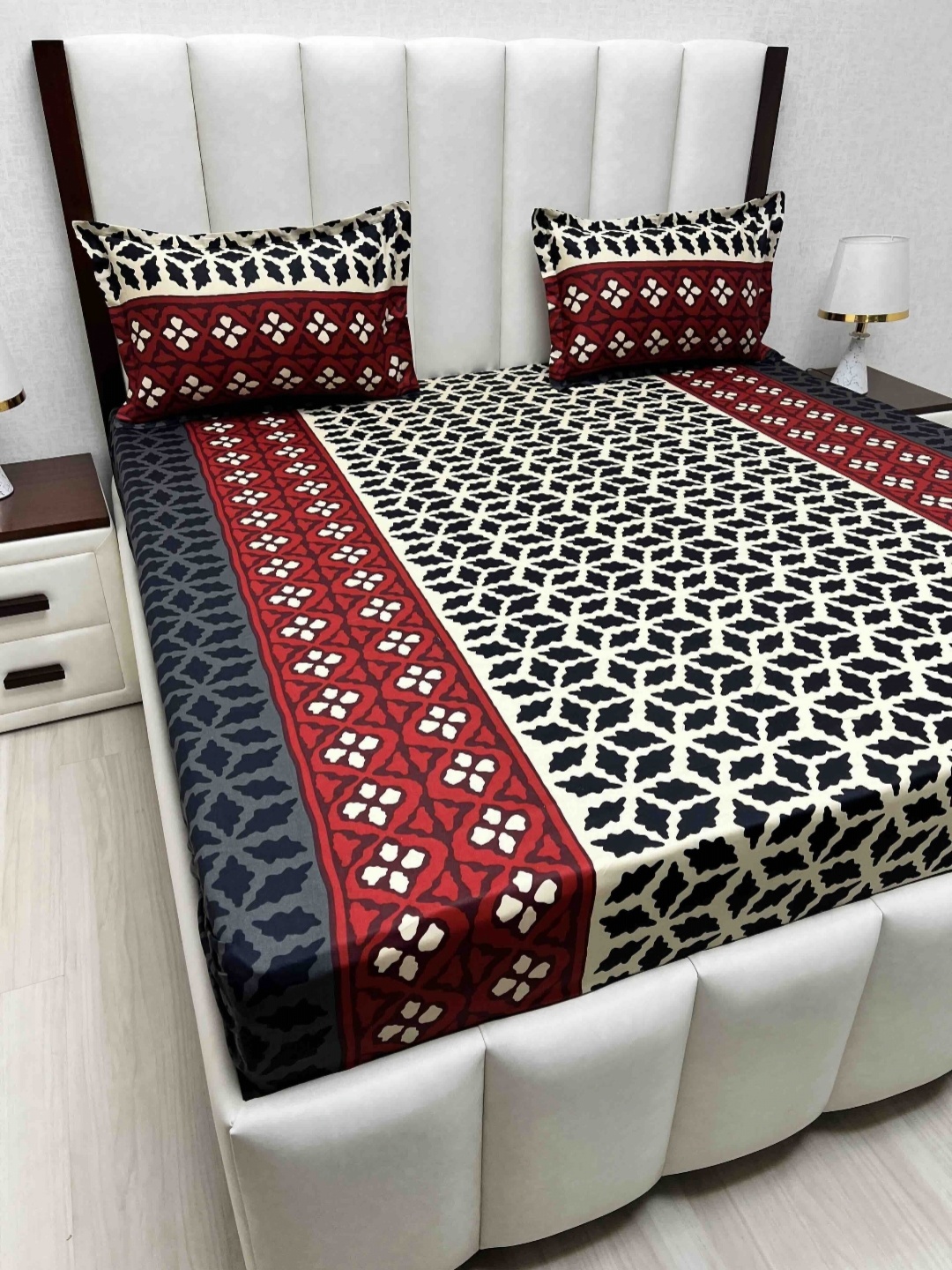 Pure Decor Velar Sib Red & White Geometric Pure Cotton 230TC King Bedsheet Set-2.74mx2.74m
Pure Decor Velar Sib Red & White Geometric Pure Cotton 230TC King Bedsheet Set-2.74mx2.74m