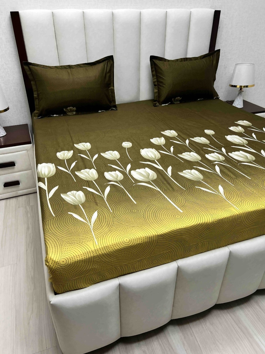 Pure Decor Velar Sib Green & White Floral Pure Cotton 220 TC King Bedsheet Set-2.74mx2.74m
Pure Decor Velar Sib Green & White Floral Pure Cotton 220 TC King Bedsheet Set-2.74mx2.74m