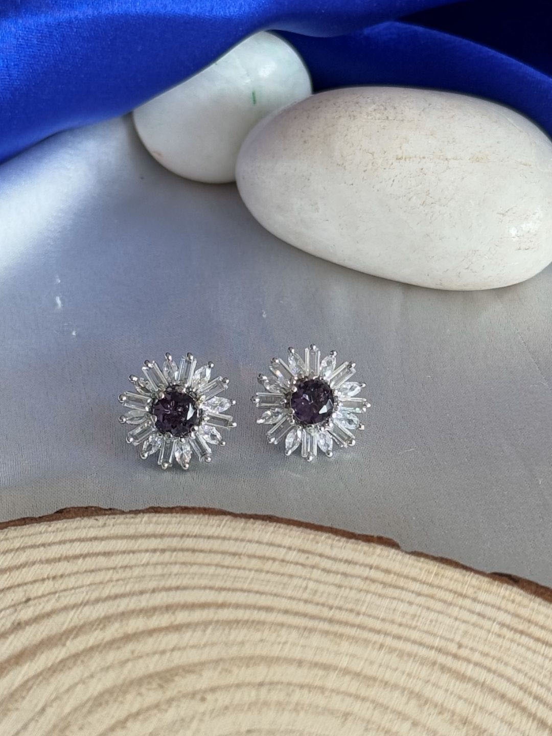 The Jewellery Tale Silver-Plated Artificial Baguette Diamond Studded Floral Shaped Studs, Purple
The Jewellery Tale Silver-Plated Artificial Baguette Diamond Studded Floral Shaped Studs, Purple