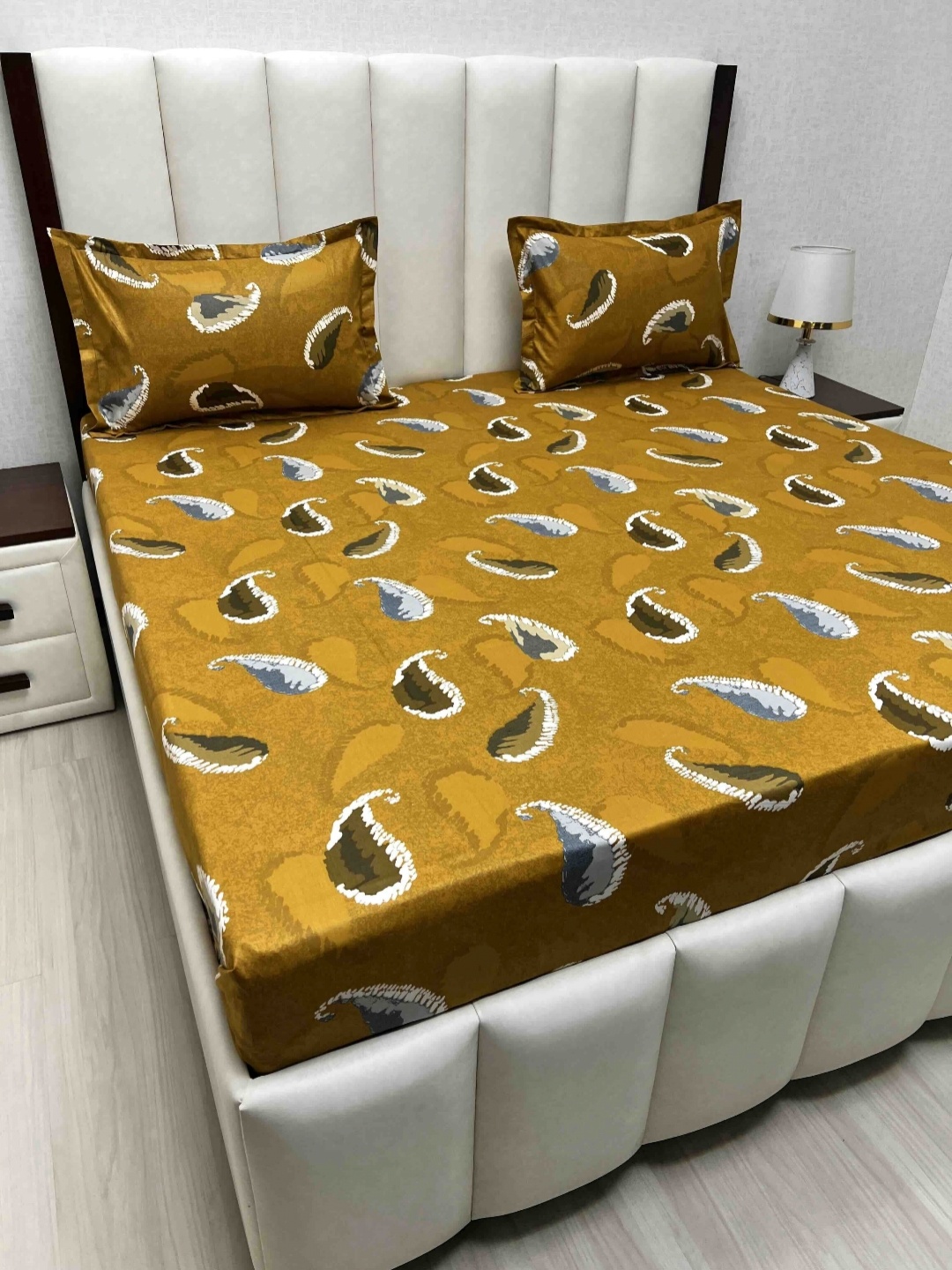 Pure Decor Passion Fur Brown & White Ethnic Cotton 300 TC Queen Bedsheet Set-2.28mx2.54m
Pure Decor Passion Fur Brown & White Ethnic Cotton 300 TC Queen Bedsheet Set-2.28mx2.54m