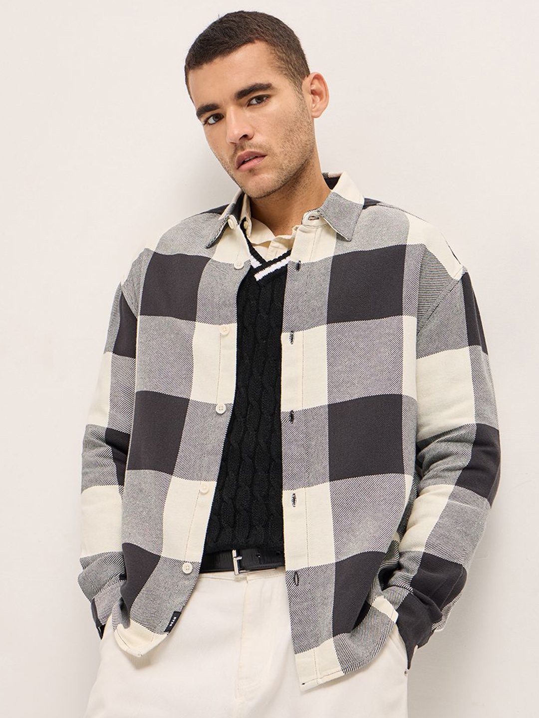 THE BEAR HOUSE Men Relaxed Fit Spread Collar Buffalo Checked Cotton Casual Shirt, Cream
THE BEAR HOUSE Men Relaxed Fit Spread Collar Buffalo Checked Cotton Casual Shirt, Cream
