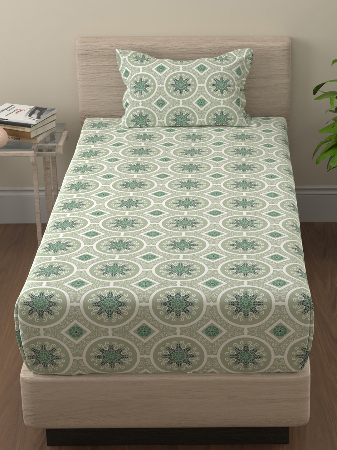 Huesland Green Ethnic Motifs Printed 144 TC Cotton Single Bedsheet Set 2.23 m x 1.39 m
Huesland Green Ethnic Motifs Printed 144 TC Cotton Single Bedsheet Set 2.23 m x 1.39 m