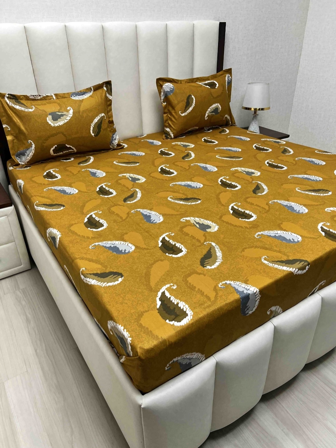 Pure Decor Passion Fur Brown & Grey Ethnic Cotton 240 TC Queen Bedsheet Set-2.28mx2.54m
Pure Decor Passion Fur Brown & Grey Ethnic Cotton 240 TC Queen Bedsheet Set-2.28mx2.54m