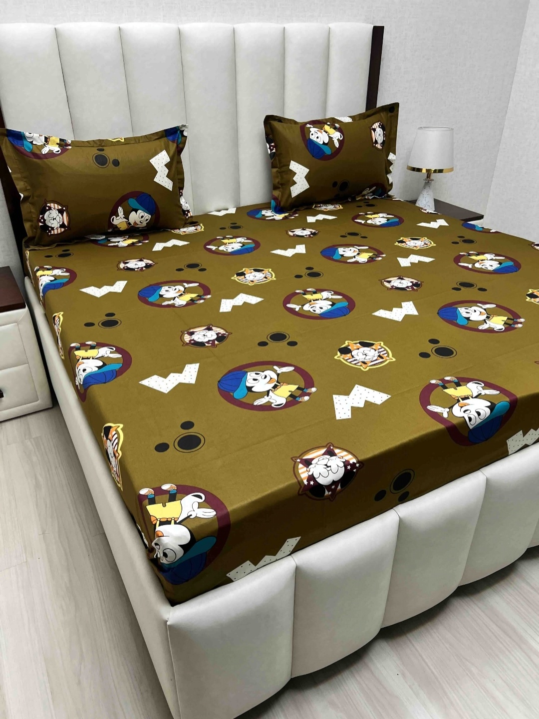 Pure Decor Brown Cartoon Characters Pure Cotton 210 TC Queen Bedsheet Set 2.28 m x 2.54 m
Pure Decor Brown Cartoon Characters Pure Cotton 210 TC Queen Bedsheet Set 2.28 m x 2.54 m