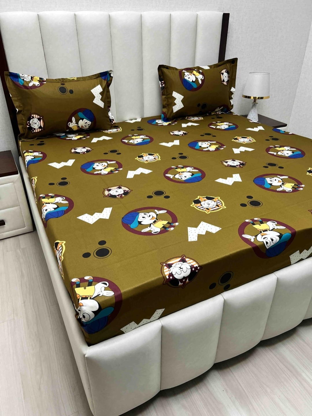 Pure Decor Brown Cartoon Characters Pure Cotton 350 TC Queen Bedsheet Set 2.28 m x 2.54 m
Pure Decor Brown Cartoon Characters Pure Cotton 350 TC Queen Bedsheet Set 2.28 m x 2.54 m