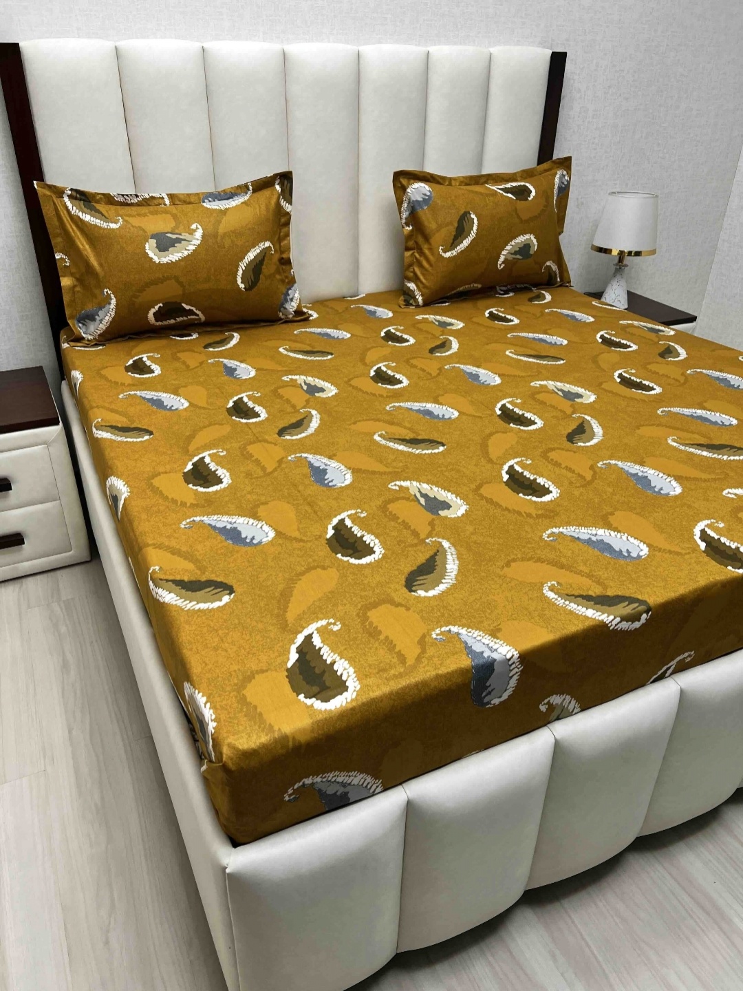 Pure Decor Brown Ethnic Motifs Pure Cotton 350 TC Queen Bedsheet Set 2.28 m x 2.54 m
Pure Decor Brown Ethnic Motifs Pure Cotton 350 TC Queen Bedsheet Set 2.28 m x 2.54 m