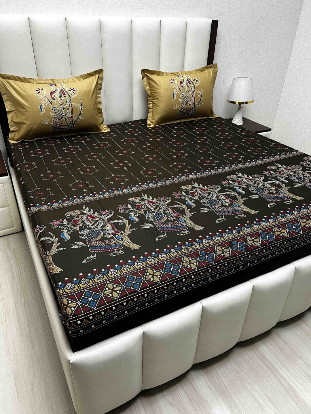 Pure Decor Royal Lifestyle 350 TC Pure Cotton King Bedsheet Set-2.74 m x 2.74 m, Brown
Pure Decor Royal Lifestyle 350 TC Pure Cotton King Bedsheet Set-2.74 m x 2.74 m, Brown