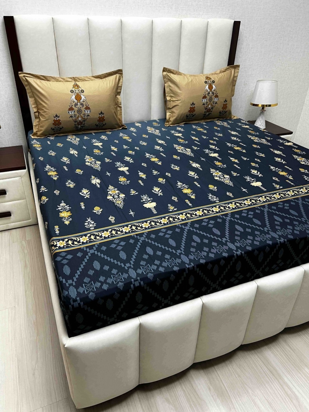 Pure Decor Royal Lifestyle Floral 350 TC Pure Cotton King Bedsheet Set-2.74 m x 2.74 m, Blue
Pure Decor Royal Lifestyle Floral 350 TC Pure Cotton King Bedsheet Set-2.74 m x 2.74 m, Blue