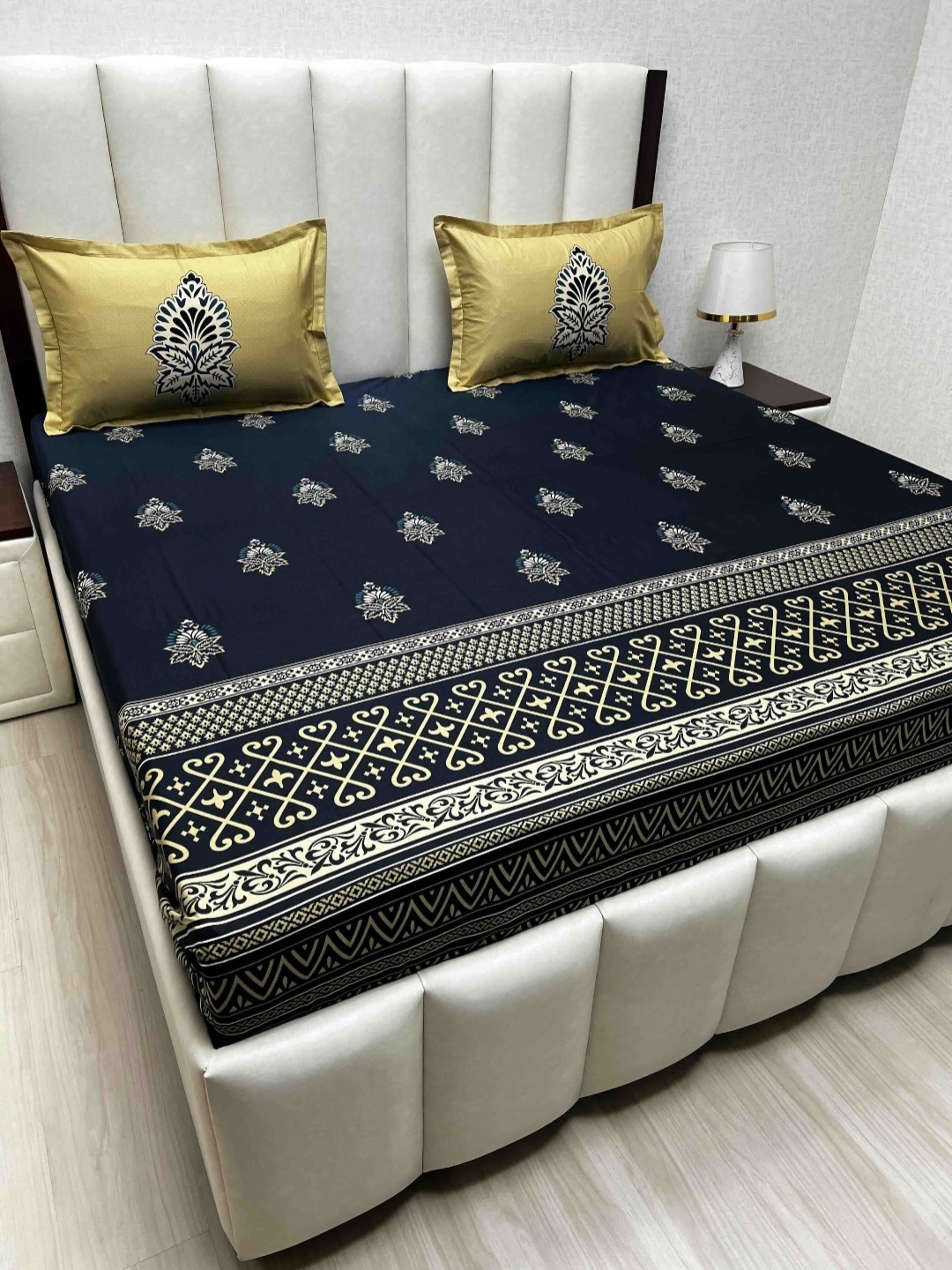 Pure Decor Royal Lifestyle 350 TC Pure Cotton King Bedsheet Set-2.74 m x 2.74 m, Blue
Pure Decor Royal Lifestyle 350 TC Pure Cotton King Bedsheet Set-2.74 m x 2.74 m, Blue