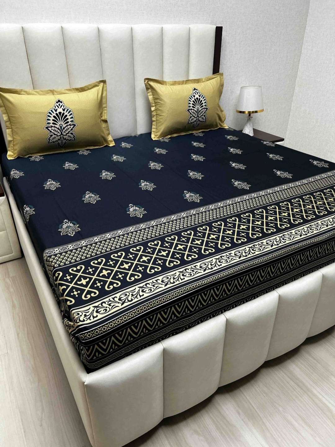 Pure Decor Royal Lifestyle 330 TC Pure Cotton King Bedsheet Set-2.74 m x 2.74 m, Blue
Pure Decor Royal Lifestyle 330 TC Pure Cotton King Bedsheet Set-2.74 m x 2.74 m, Blue
