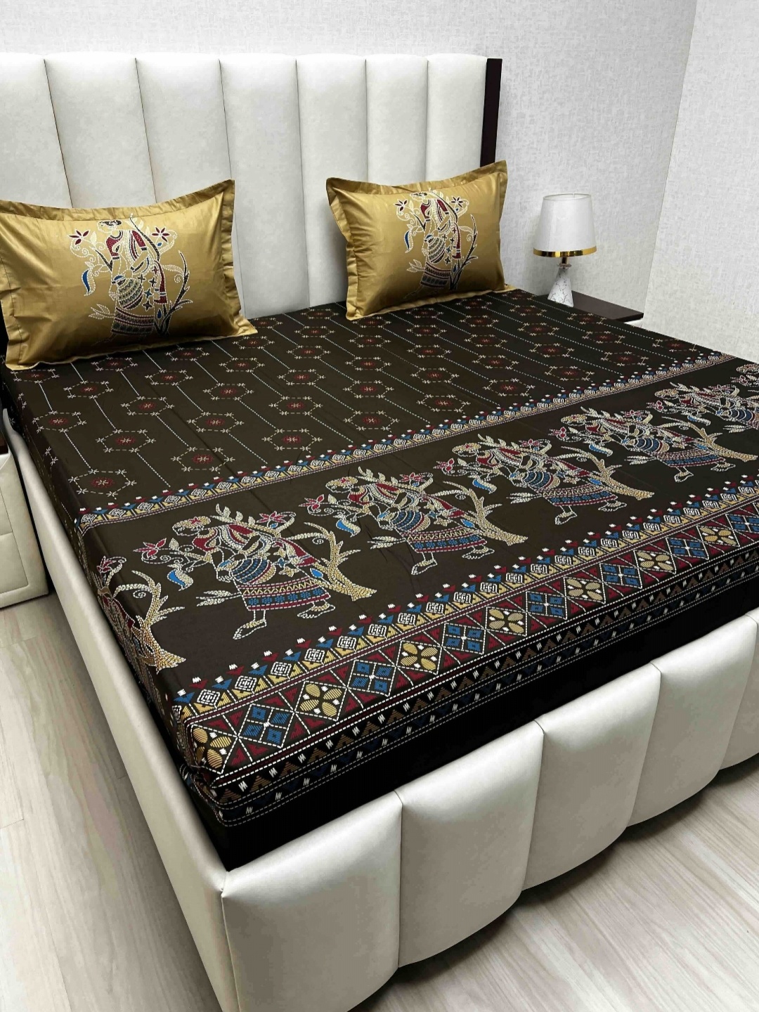 Pure Decor Royal Lifestyle 330 TC Pure Cotton King Bedsheet Set-2.74 m x 2.74 m, Brown
Pure Decor Royal Lifestyle 330 TC Pure Cotton King Bedsheet Set-2.74 m x 2.74 m, Brown