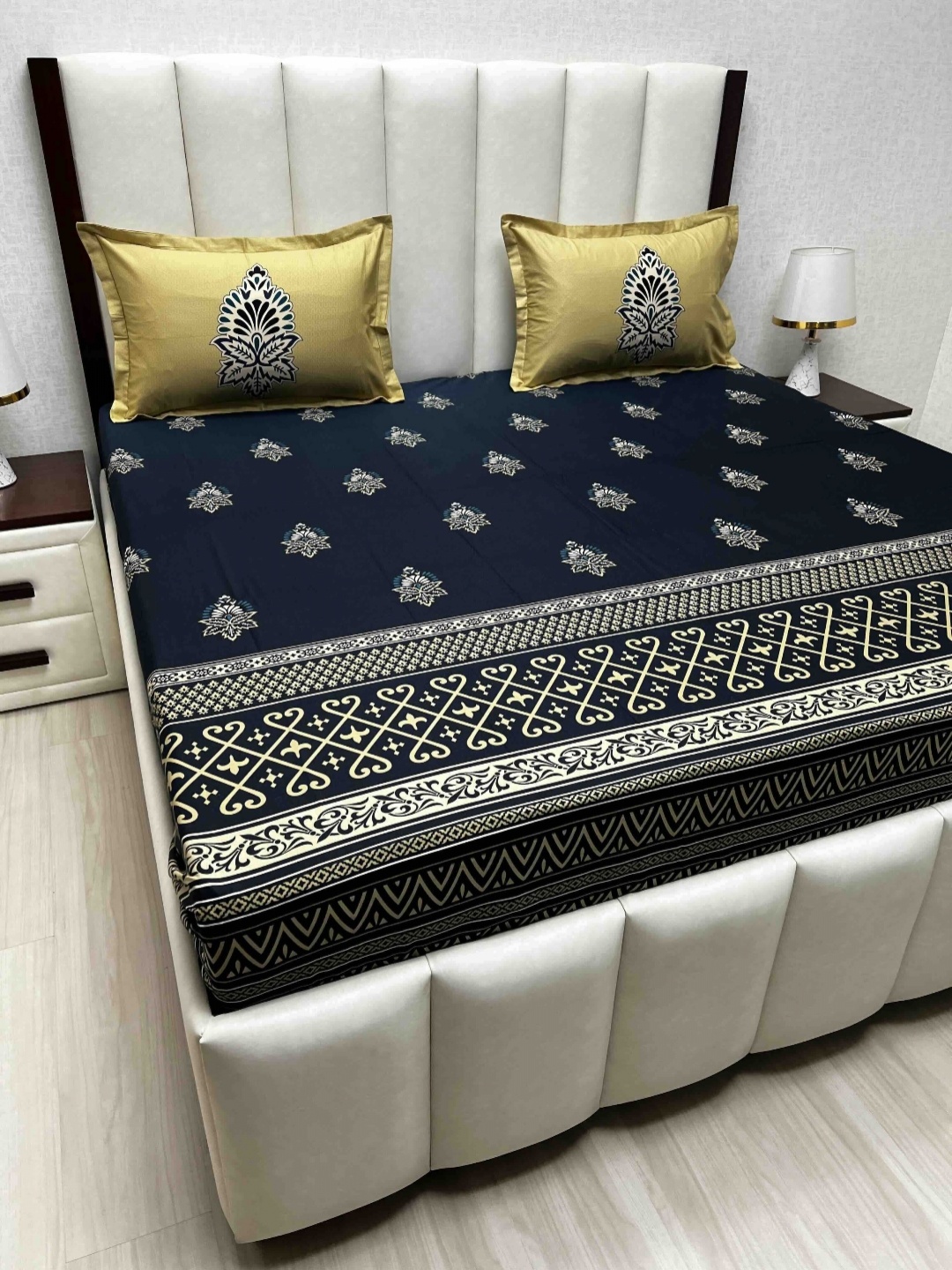 Pure Decor Navy Blue & White Ethnic Motifs 230 TC Cotton King Bedsheet Set 2.74 m x 2.74 m
Pure Decor Navy Blue & White Ethnic Motifs 230 TC Cotton King Bedsheet Set 2.74 m x 2.74 m