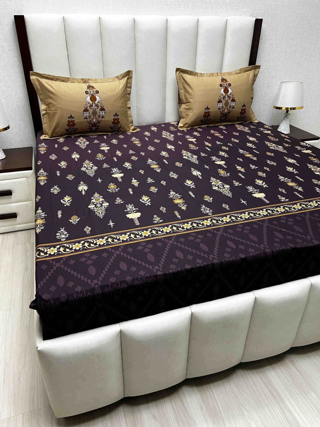 Pure Decor Purple & White Floral Printed 230 TC Cotton King Bedsheet Set 2.74 m x 2.74 m
Pure Decor Purple & White Floral Printed 230 TC Cotton King Bedsheet Set 2.74 m x 2.74 m