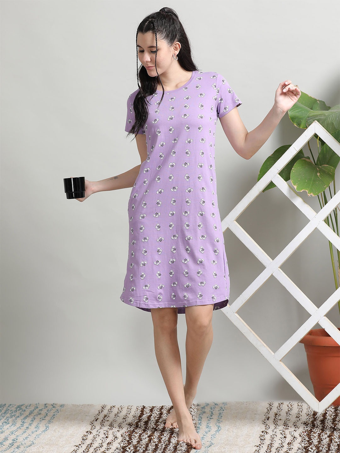 9shines Label Plus Size Women Floral Printed Pure Cotton T-shirt Nightdress, Lavender
9shines Label Plus Size Women Floral Printed Pure Cotton T-shirt Nightdress, Lavender