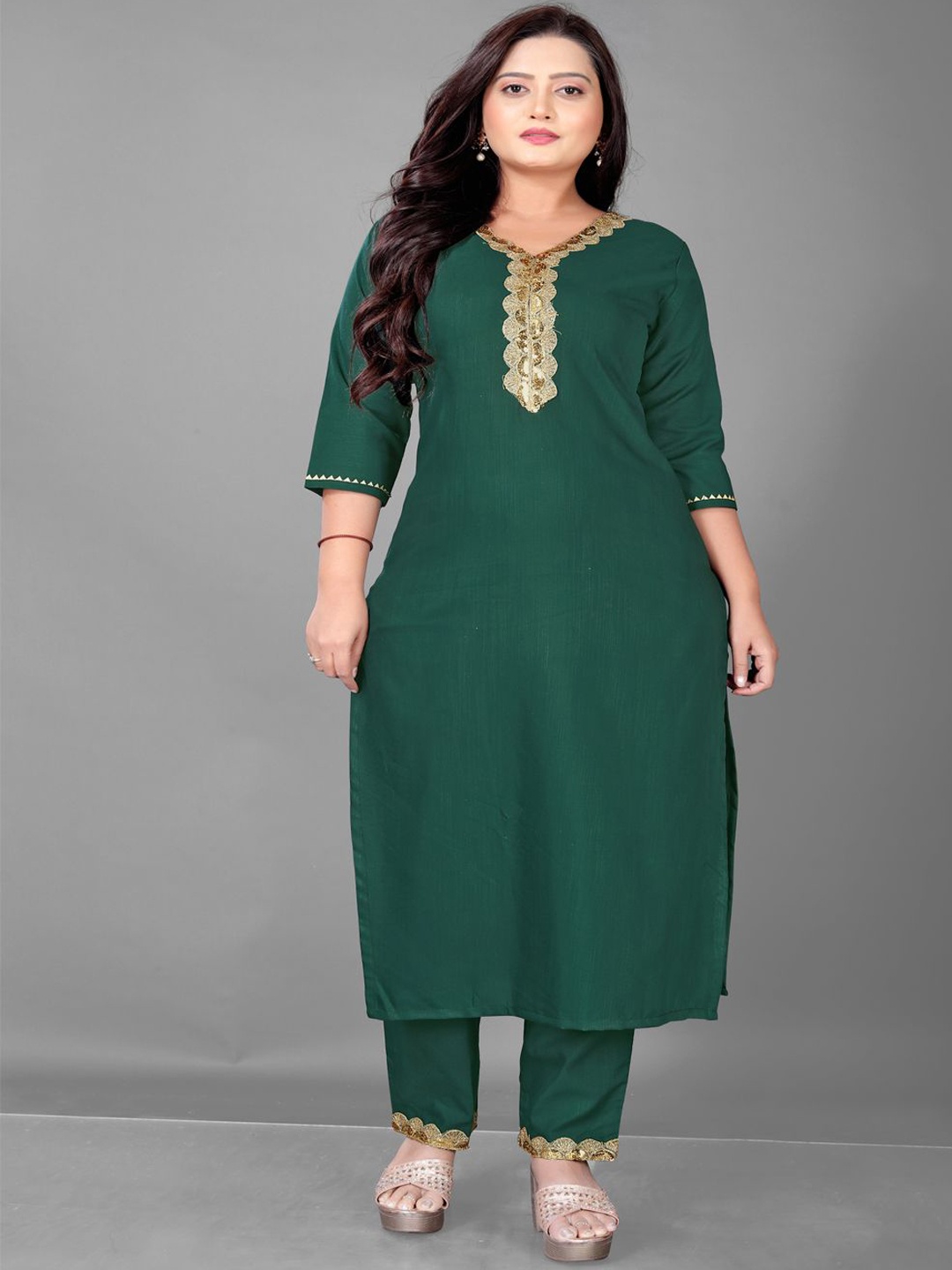 Lerkiza Geometric Yoke Design V-Neck Sequinned & Gotta Patti Straight Kurta With Palazzo, Green
Lerkiza Geometric Yoke Design V-Neck Sequinned & Gotta Patti Straight Kurta With Palazzo, Green