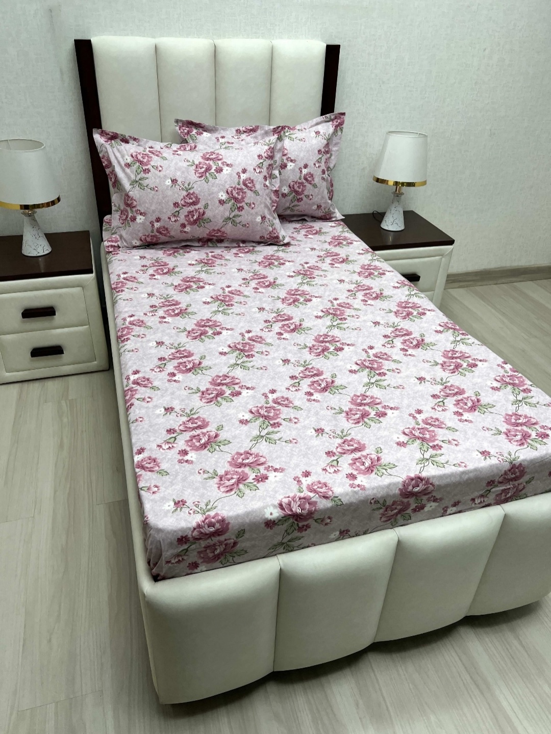 Pure Decor Cotton Single Bed Size Bedsheet With 2 Pillow Covers 1.73m X 2.36m, Purple
Pure Decor Cotton Single Bed Size Bedsheet With 2 Pillow Covers 1.73m X 2.36m, Purple