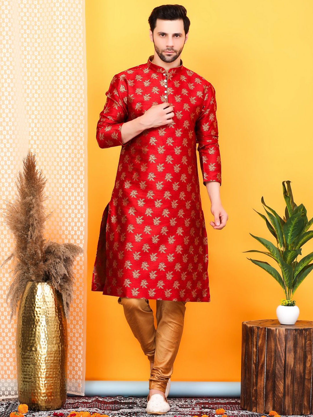 Larwa Floral Woven Design Mandarin Collar Jacquard Zari Straight Kurta With Churidar, Maroon
Larwa Floral Woven Design Mandarin Collar Jacquard Zari Straight Kurta With Churidar, Maroon