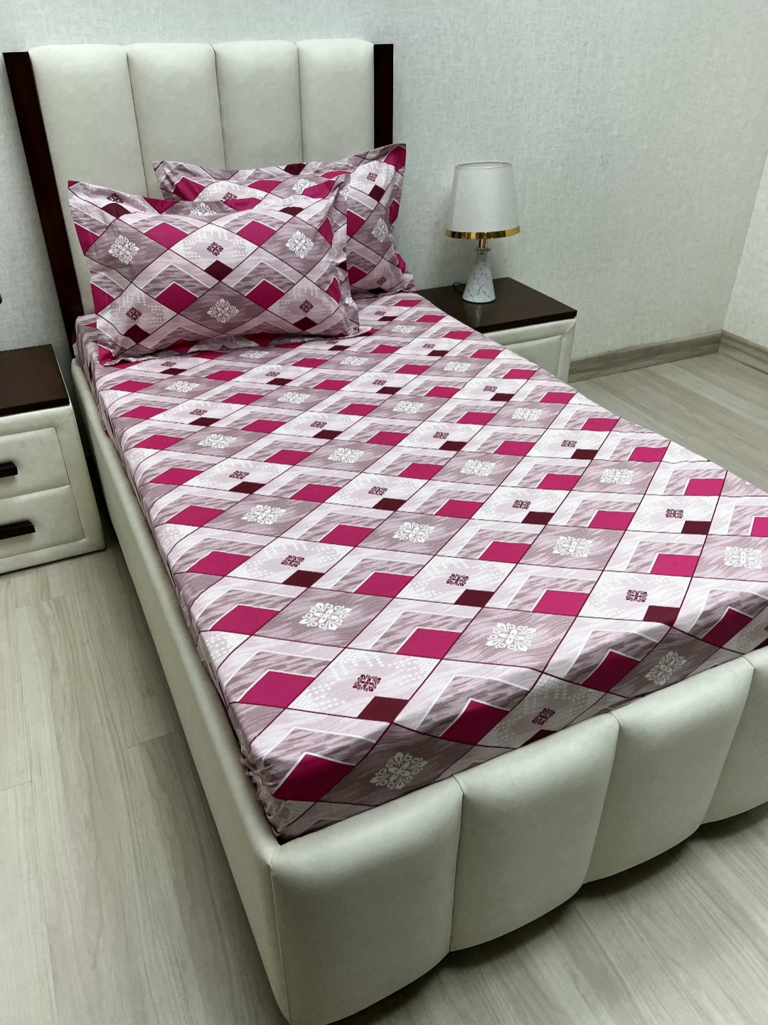 Pure Decor Cotton Single Bed Size Bedsheet With 2 Pillow Covers 1.73m X 2.36m, Pink 
Pure Decor Cotton Single Bed Size Bedsheet With 2 Pillow Covers 1.73m X 2.36m, Pink