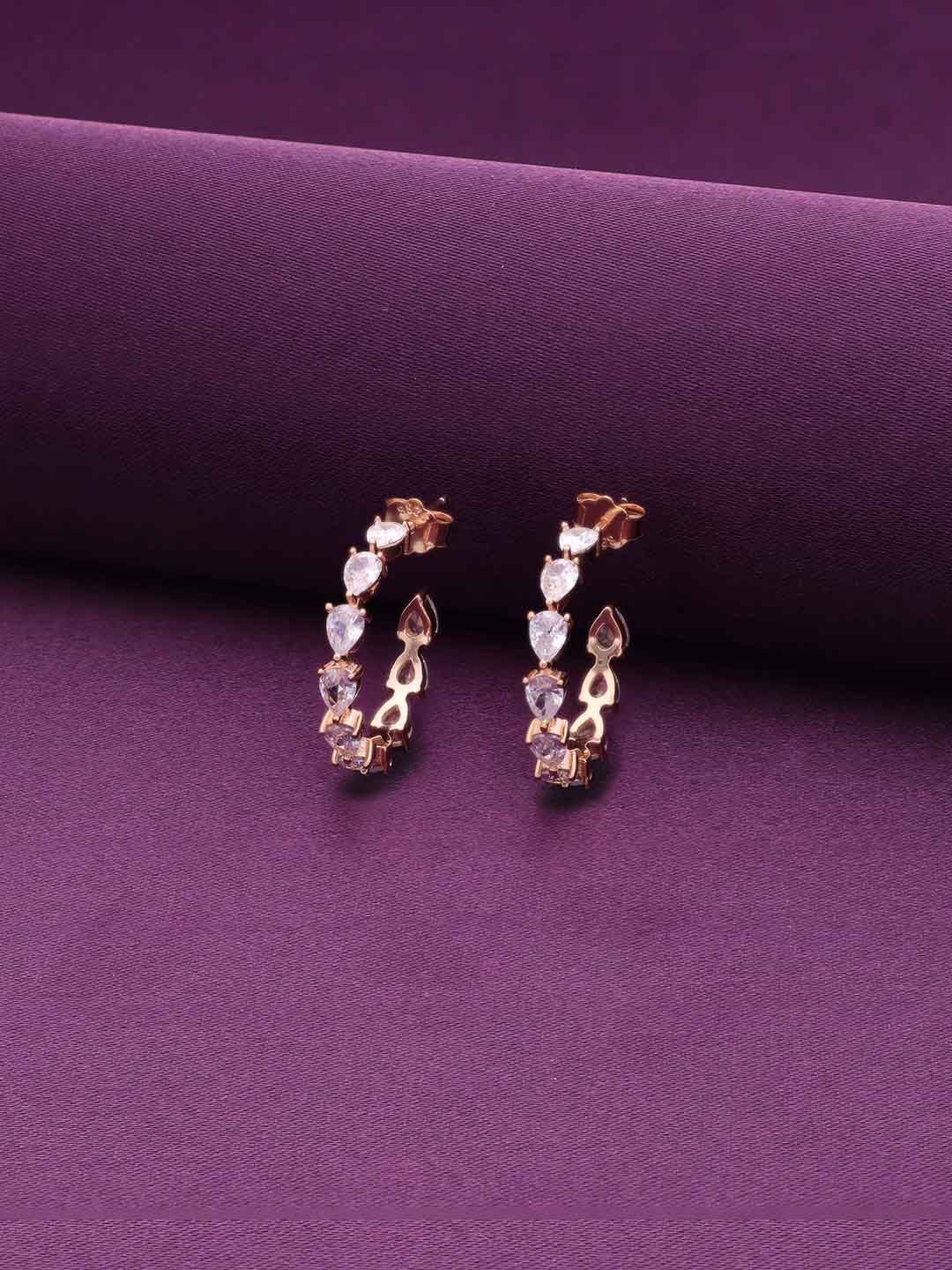 KAI JEWEL Rose Gold-Plated Sterling Silver Contemporary Artificial Stones Hoop Earrings
KAI JEWEL Rose Gold-Plated Sterling Silver Contemporary Artificial Stones Hoop Earrings