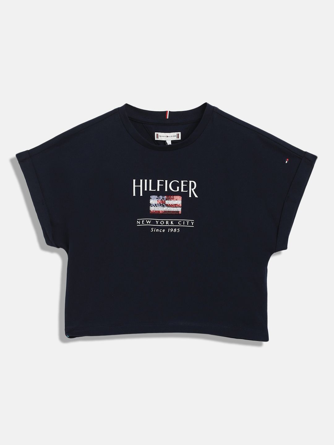 Tommy Hilfiger Girls Typography Printed Roll-Up Sleeves Relaxed Fit Cotton T-shirt, Navy blue
Tommy Hilfiger Girls Typography Printed Roll-Up Sleeves Relaxed Fit Cotton T-shirt, Navy blue
