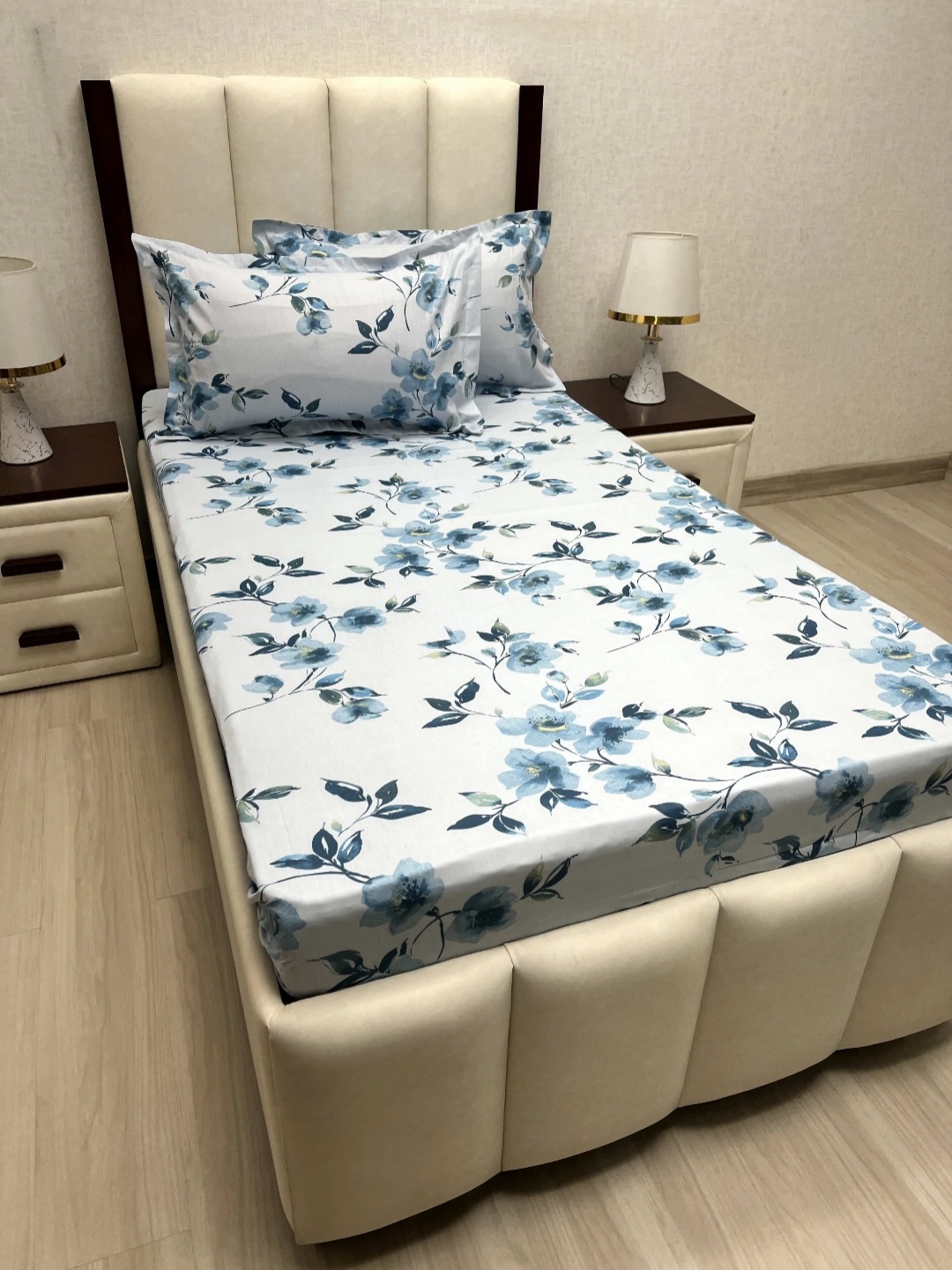 Pure Decor Cotton Single Bed Size Bedsheet With 2 Pillow Covers 1.73m X 2.36m, White
Pure Decor Cotton Single Bed Size Bedsheet With 2 Pillow Covers 1.73m X 2.36m, White