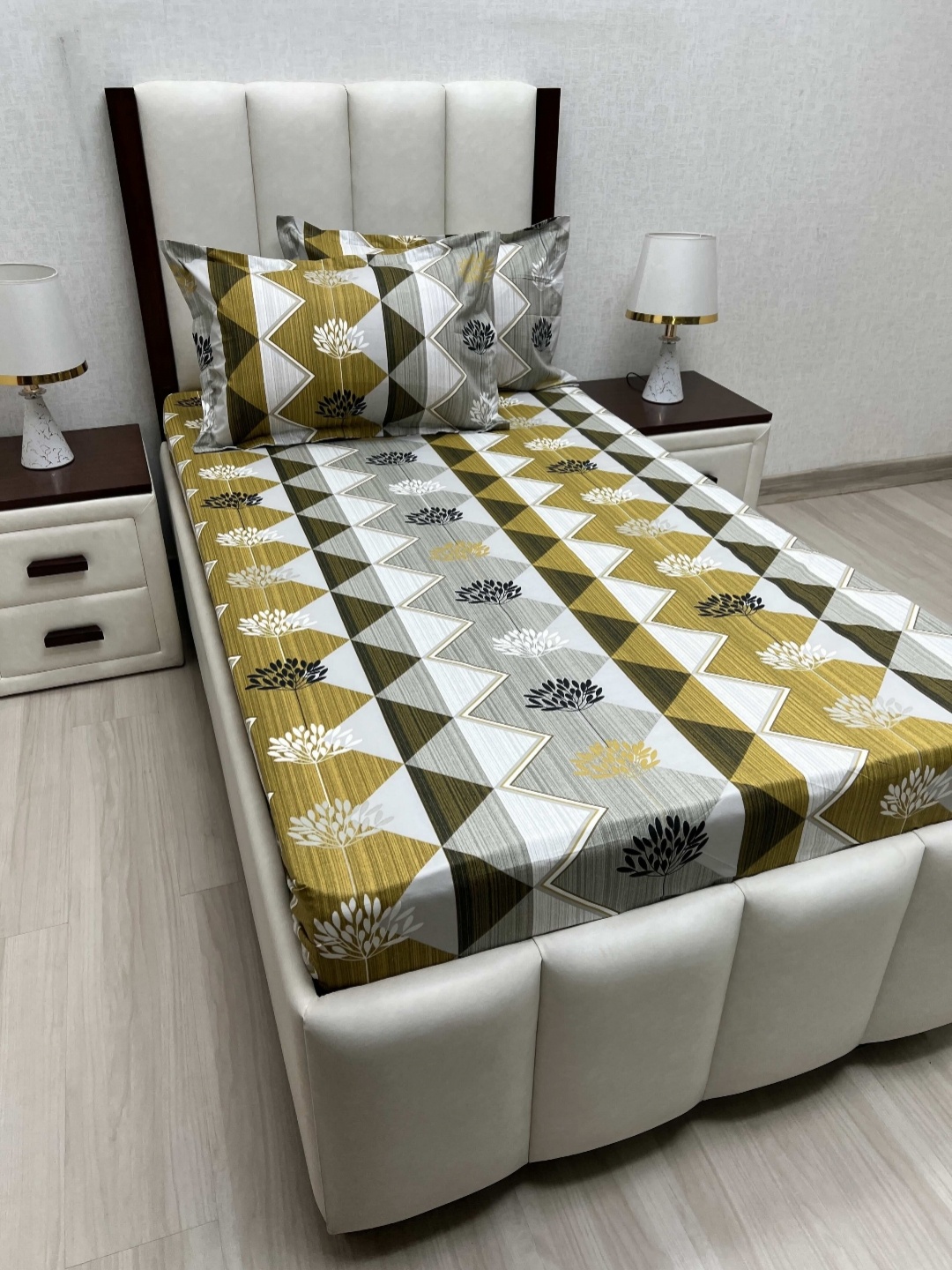 Pure Decor Cotton Single Bed Size Bedsheet With 2 Pillow Covers 1.73m X 2.36m, Green
Pure Decor Cotton Single Bed Size Bedsheet With 2 Pillow Covers 1.73m X 2.36m, Green