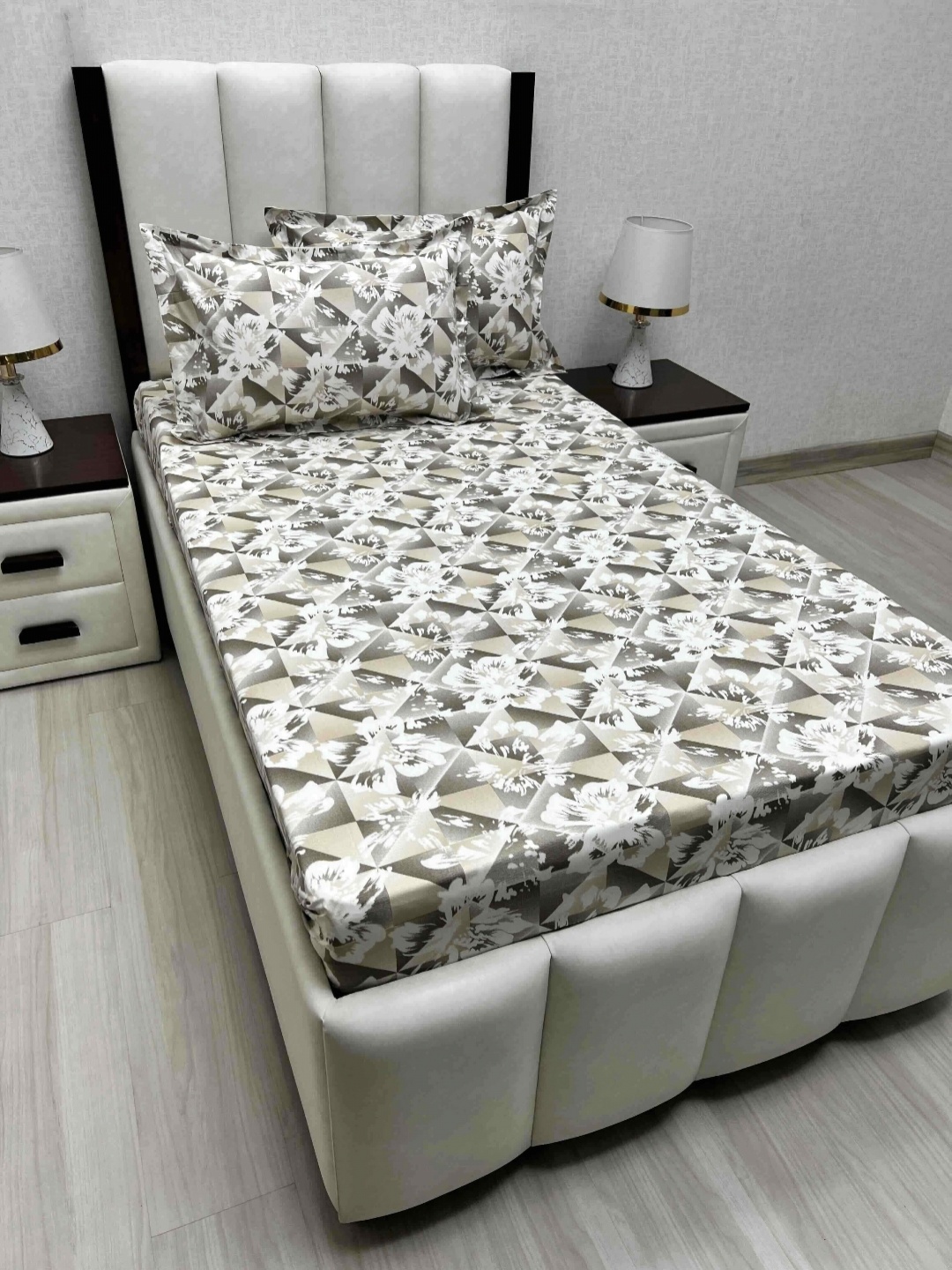 Pure Decor Cotton Single Bed Size Bedsheet With 2 Pillow Covers 1.73m X 2.36m, White
Pure Decor Cotton Single Bed Size Bedsheet With 2 Pillow Covers 1.73m X 2.36m, White
