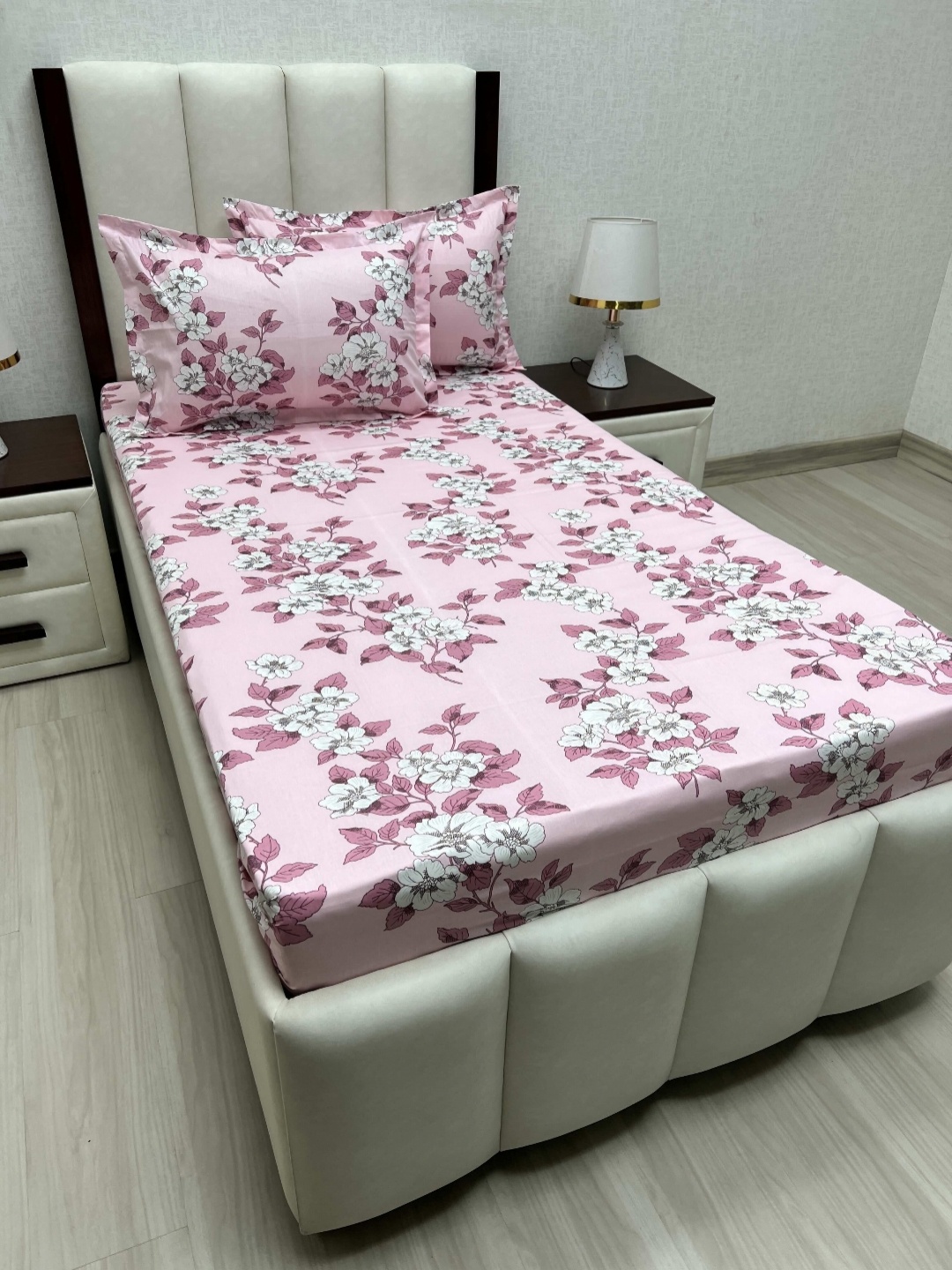 Pure Decor Cotton Single Bed Size Bedsheet With 2 Pillow Covers 1.73m X 2.36m, Pink
Pure Decor Cotton Single Bed Size Bedsheet With 2 Pillow Covers 1.73m X 2.36m, Pink