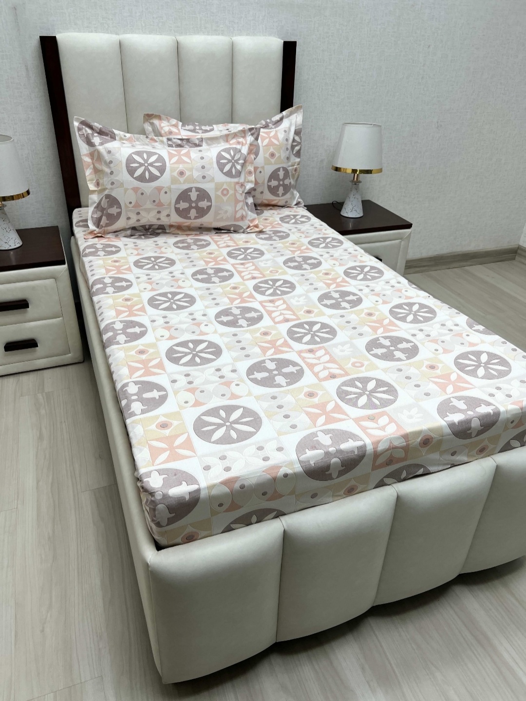 Pure Decor Cotton Single Bed Size Bedsheet With 2 Pillow Covers 1.73m X 2.36m, White
Pure Decor Cotton Single Bed Size Bedsheet With 2 Pillow Covers 1.73m X 2.36m, White