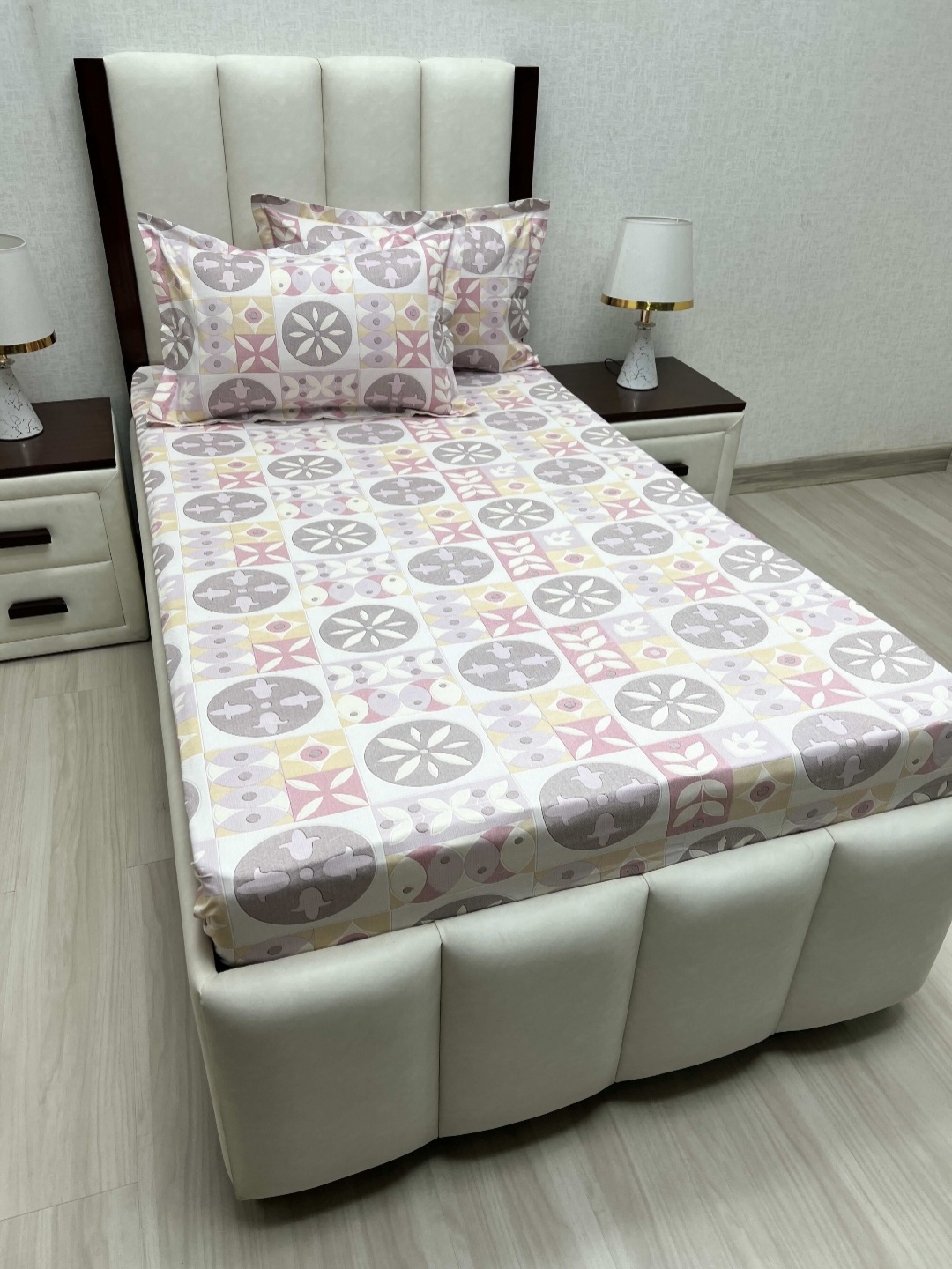 Pure Decor Cotton Single Bed Size Bedsheet With 2 Pillow Covers 1.73m X 2.36m, White
Pure Decor Cotton Single Bed Size Bedsheet With 2 Pillow Covers 1.73m X 2.36m, White