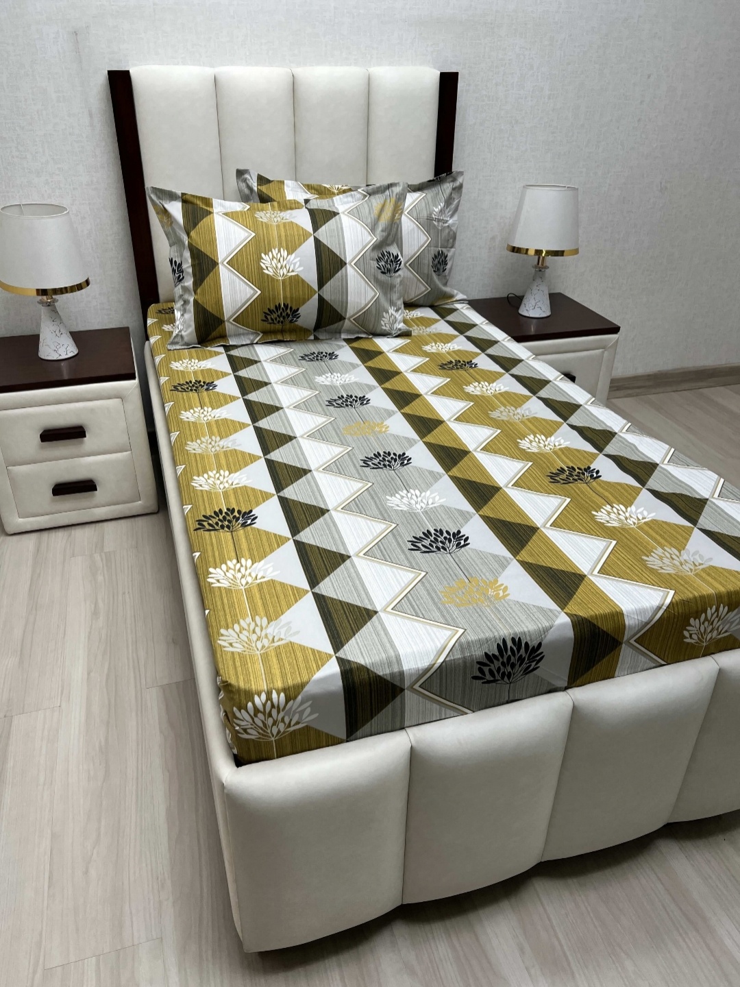 Pure Decor Cotton Single Bed Size Bedsheet With 2 Pillow Covers 1.73m X 2.36m, Green
Pure Decor Cotton Single Bed Size Bedsheet With 2 Pillow Covers 1.73m X 2.36m, Green
