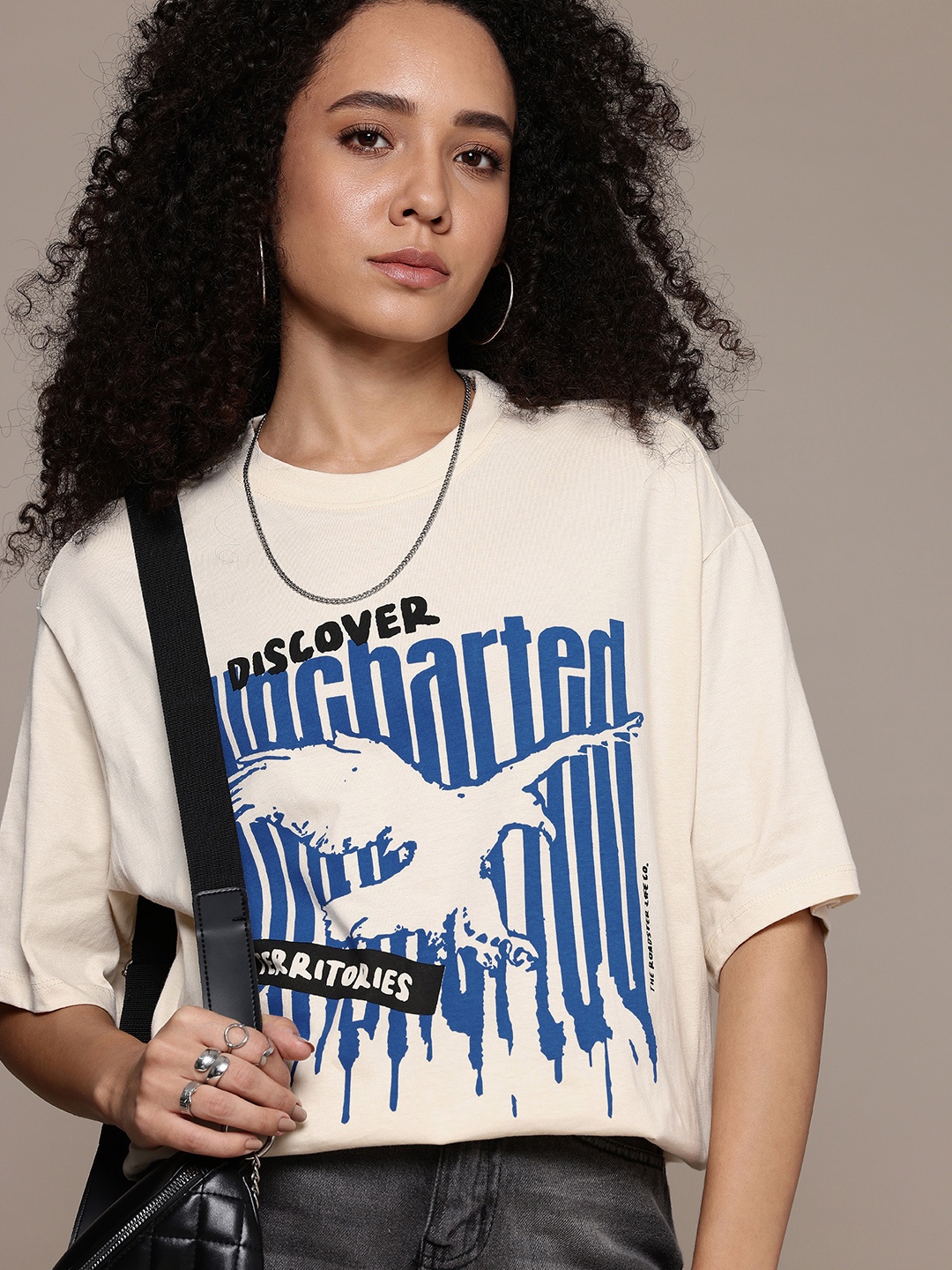 The Roadster Life Co. Printed Drop-Shoulder Pure Cotton Oversized T-shirt, Off white
The Roadster Life Co. Printed Drop-Shoulder Pure Cotton Oversized T-shirt, Off white