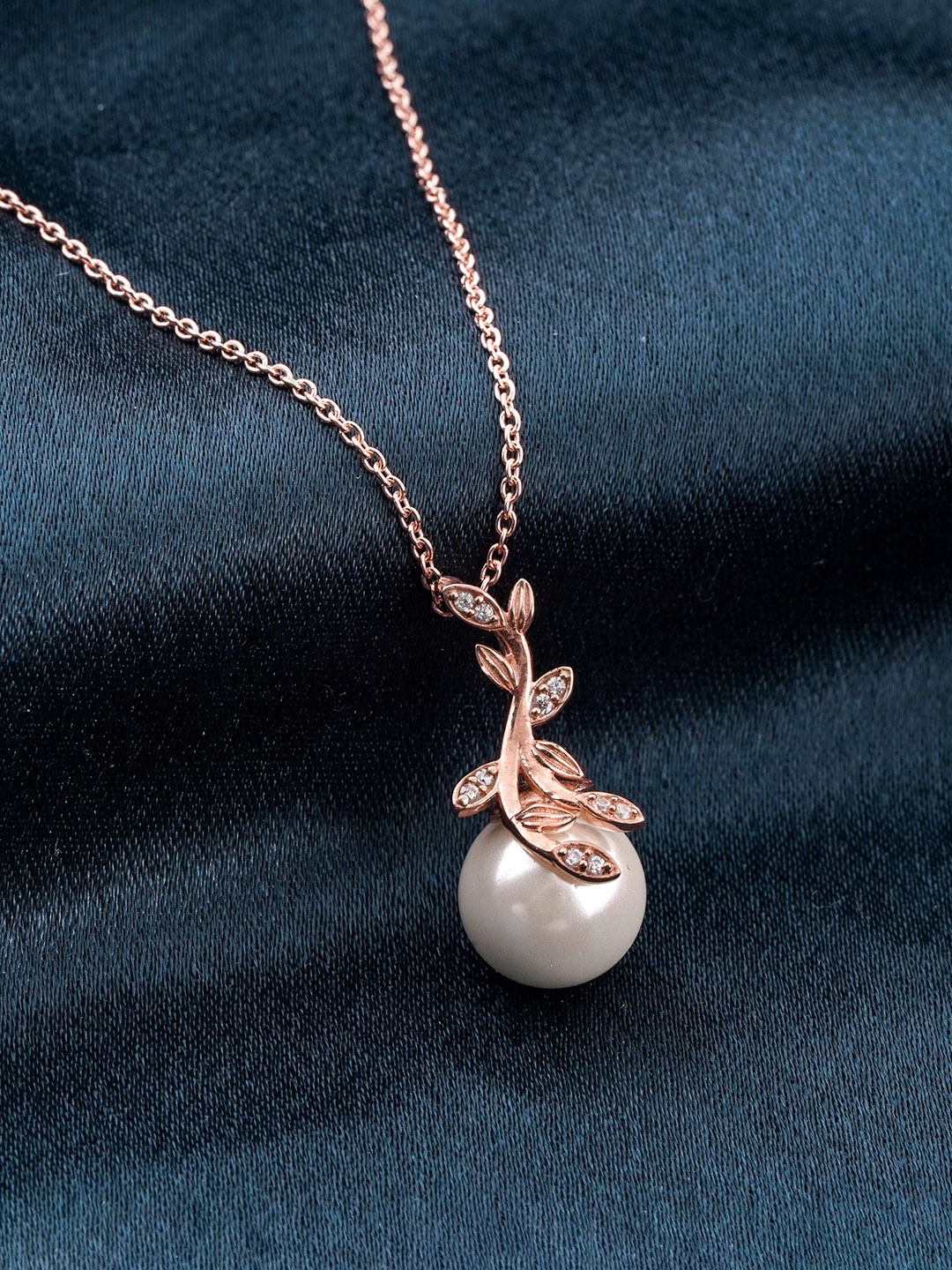 Zalkari Sterling Silver Rhodium-Plated Pearl Studded Floral Shaped Pendant, Rose gold
Zalkari Sterling Silver Rhodium-Plated Pearl Studded Floral Shaped Pendant, Rose gold