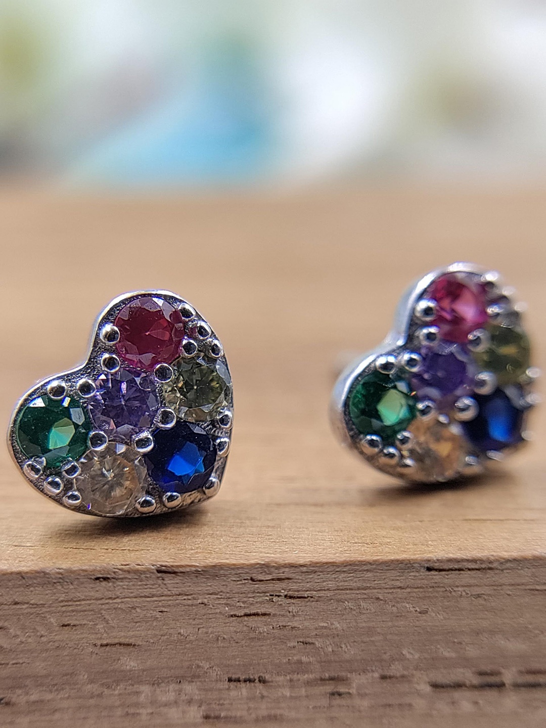 AMONROO 925 Sterling Silver Rhodium-Plated Cubic Zirconia Stone Studded Heart Shaped Studs
AMONROO 925 Sterling Silver Rhodium-Plated Cubic Zirconia Stone Studded Heart Shaped Studs