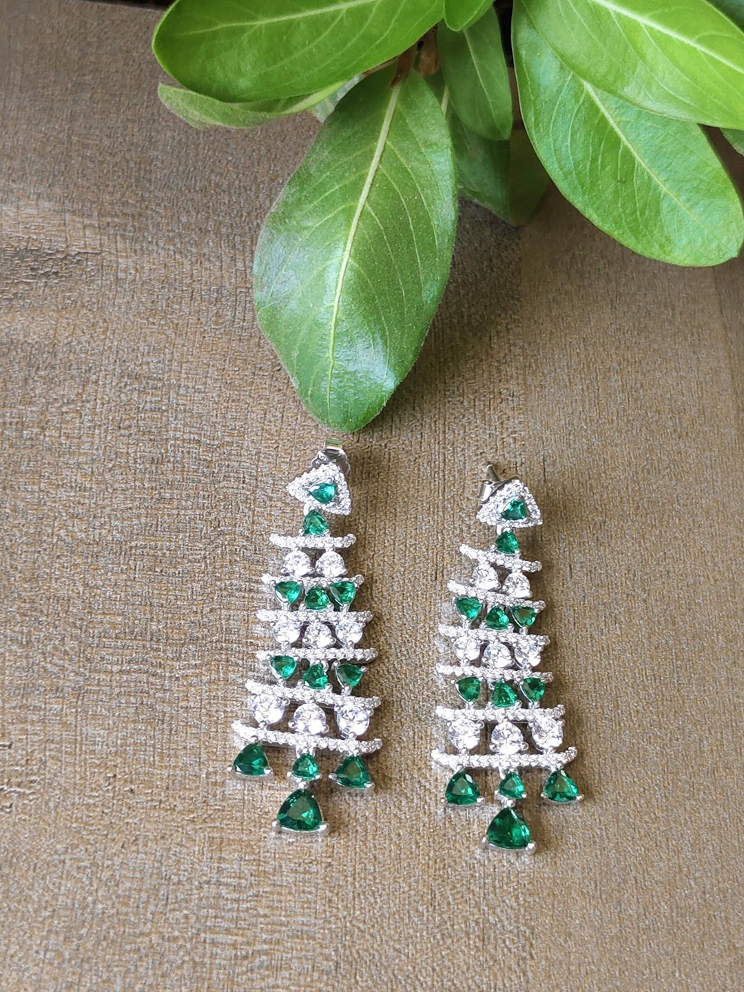 AMONROO 925 Sterling Silver Rhodium-Plated Cubic Zirconia Stones Studded Drop Earrings
AMONROO 925 Sterling Silver Rhodium-Plated Cubic Zirconia Stones Studded Drop Earrings