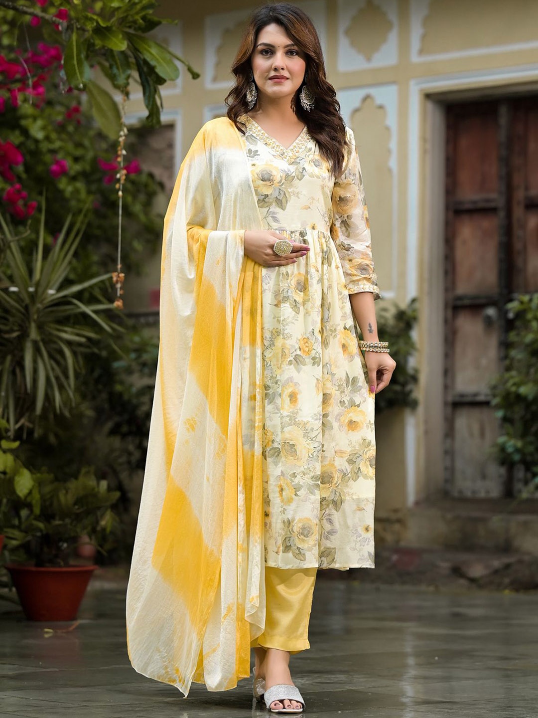 NITVAN Women Floral Embroidered Layered Mirror Work Kurta with Harem Pants & With Dupatta, Yellow
NITVAN Women Floral Embroidered Layered Mirror Work Kurta with Harem Pants & With Dupatta, Yellow