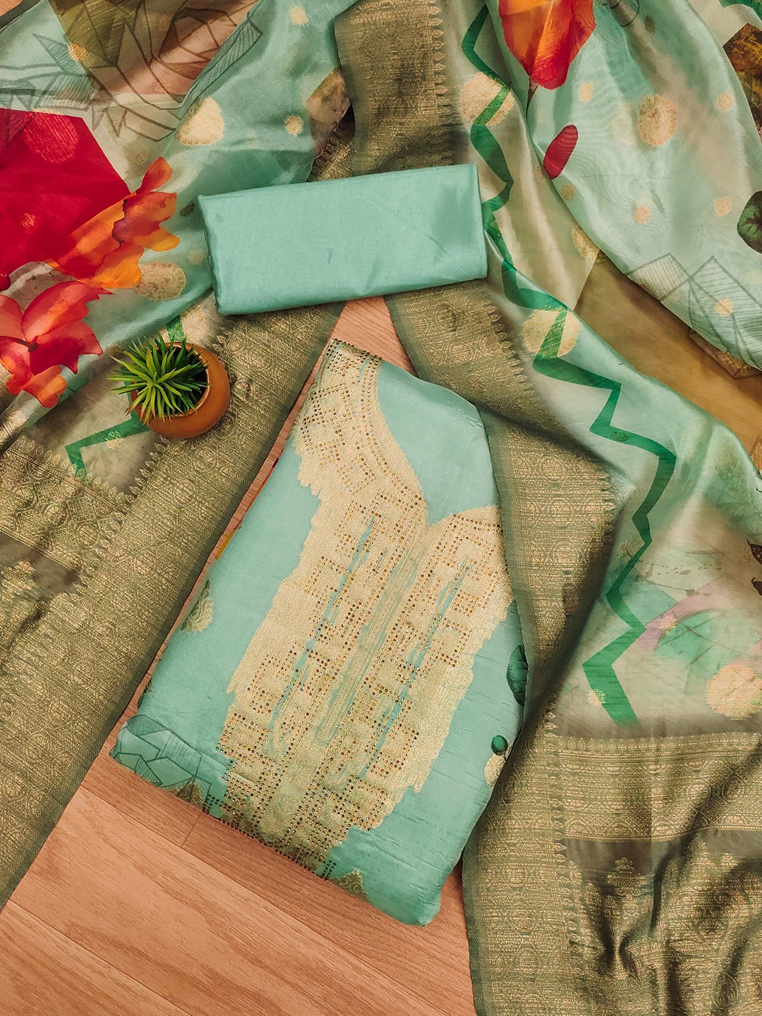 MANVAA Floral Printed Beads and Stones Organza Unstitched Dress Material, Sea green
MANVAA Floral Printed Beads and Stones Organza Unstitched Dress Material, Sea green
